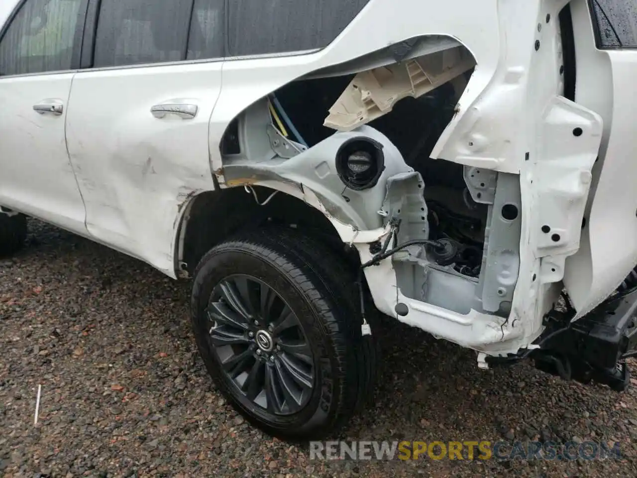 9 Photograph of a damaged car JTJAM7BX3L5264684 LEXUS GX 2020