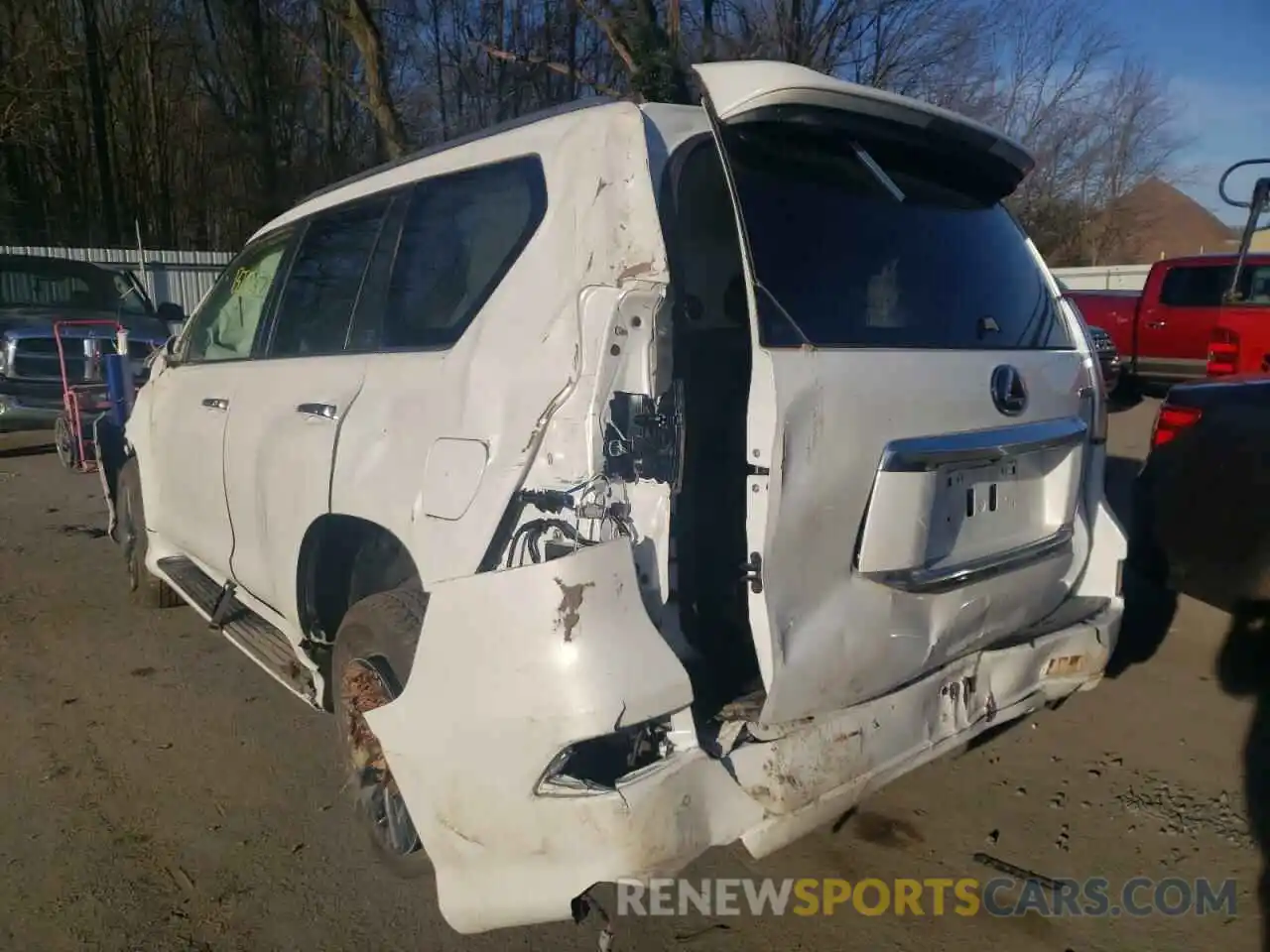 3 Photograph of a damaged car JTJAM7BX4L5252771 LEXUS GX 2020