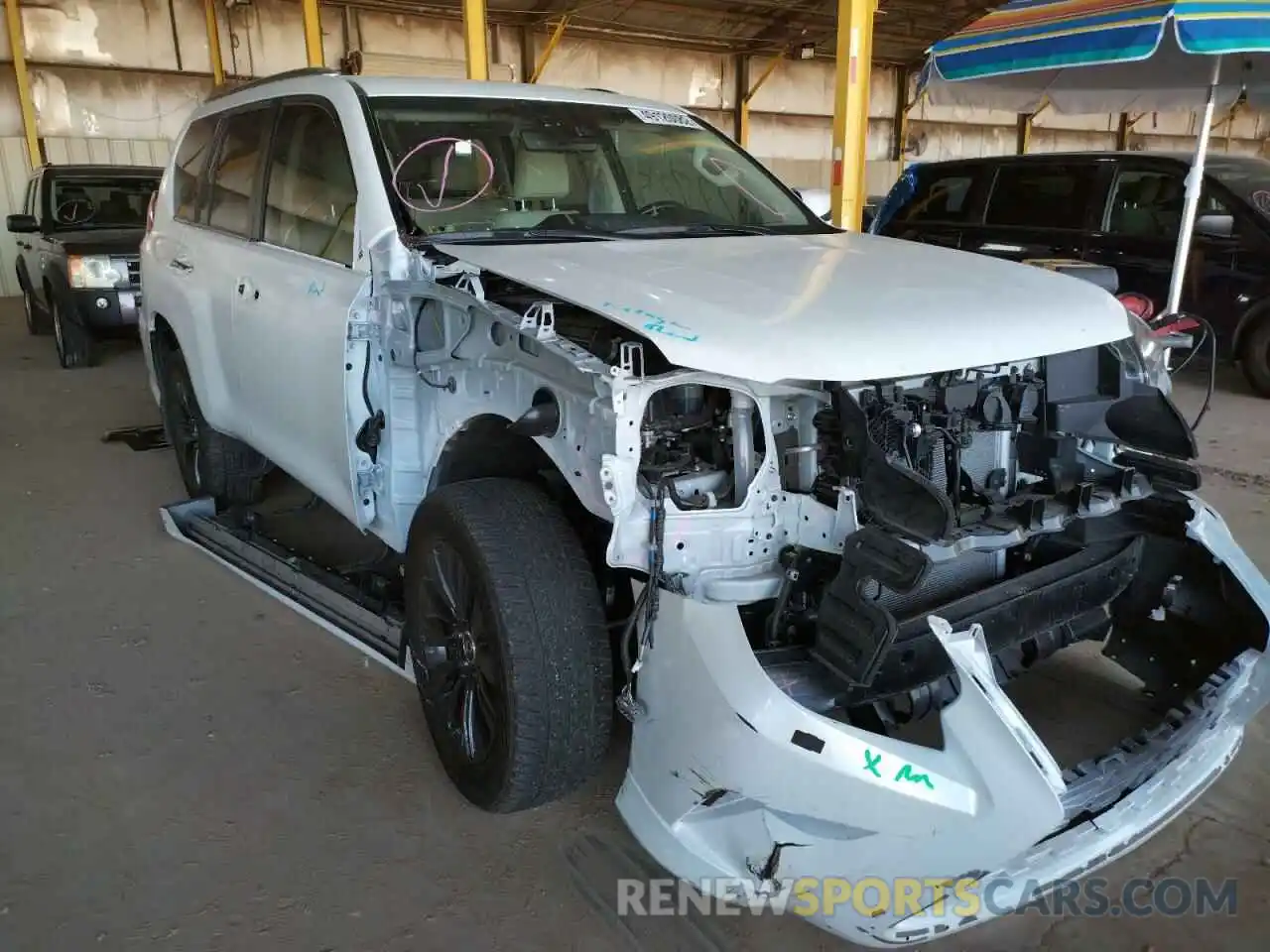 1 Photograph of a damaged car JTJAM7BX4L5263785 LEXUS GX 2020