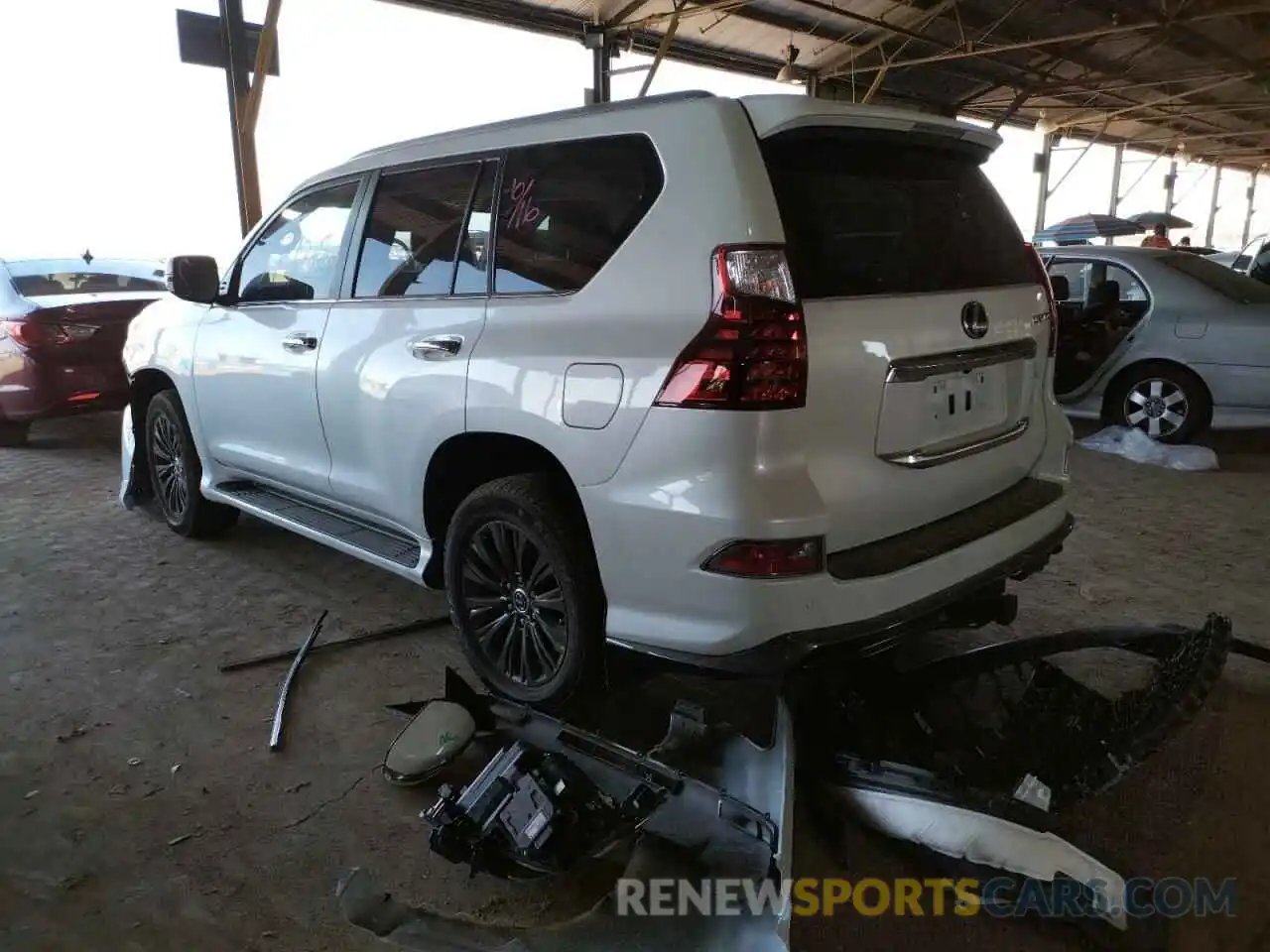 3 Photograph of a damaged car JTJAM7BX4L5263785 LEXUS GX 2020