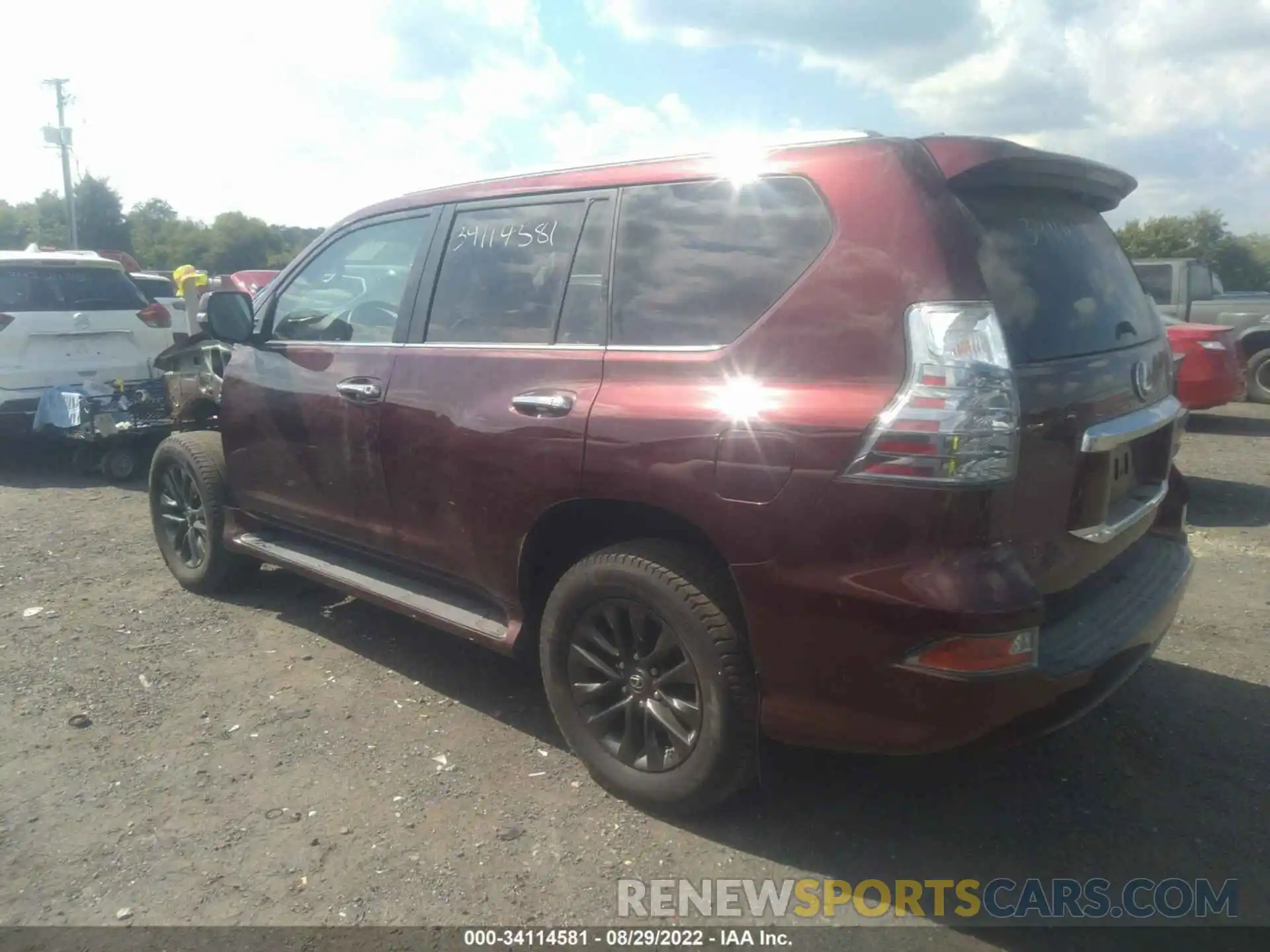 3 Photograph of a damaged car JTJAM7BX4L5264600 LEXUS GX 2020