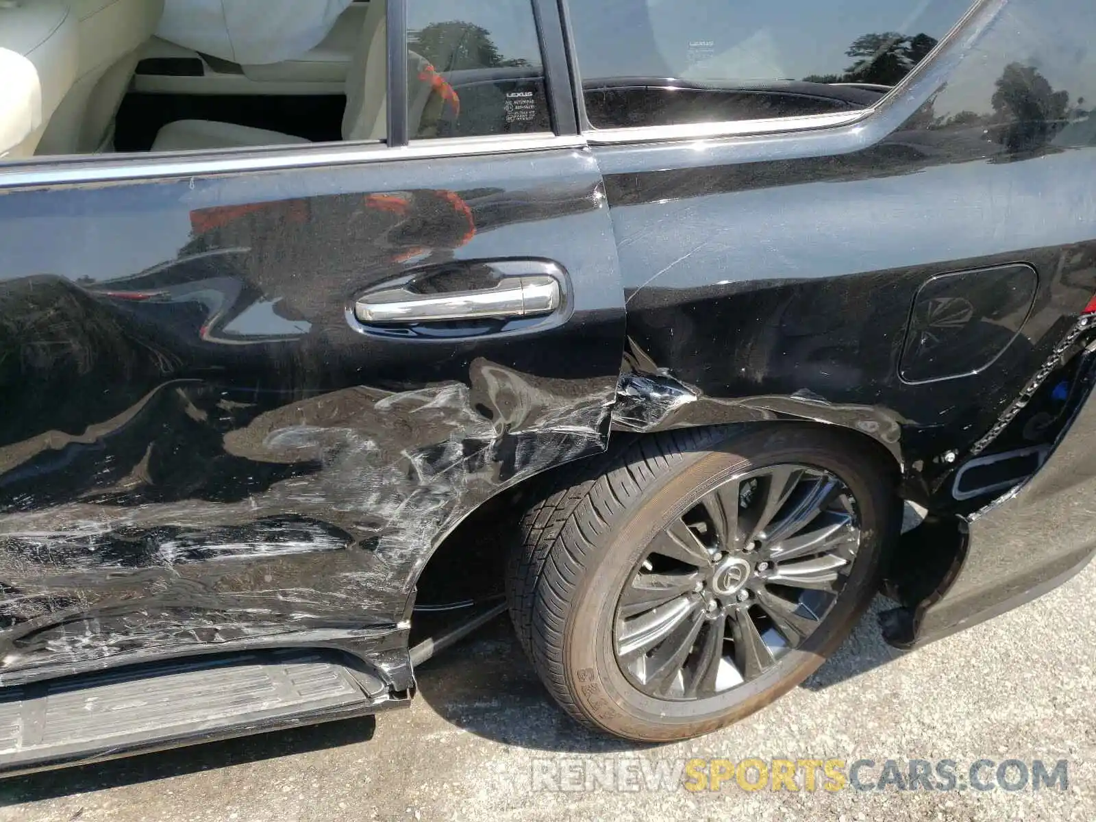 9 Photograph of a damaged car JTJAM7BX5L5245702 LEXUS GX 2020