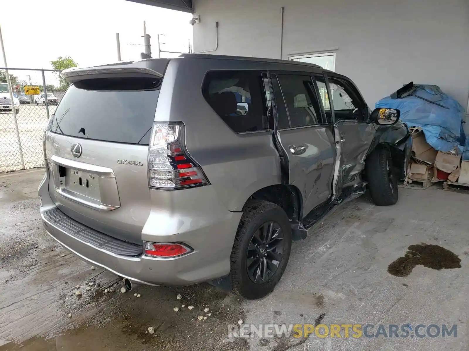 4 Photograph of a damaged car JTJAM7BX5L5258448 LEXUS GX 2020