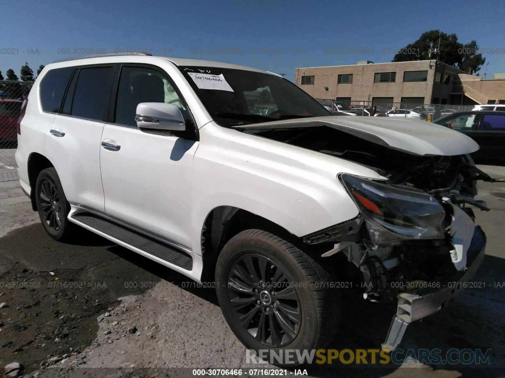 1 Photograph of a damaged car JTJAM7BX6L5245398 LEXUS GX 2020