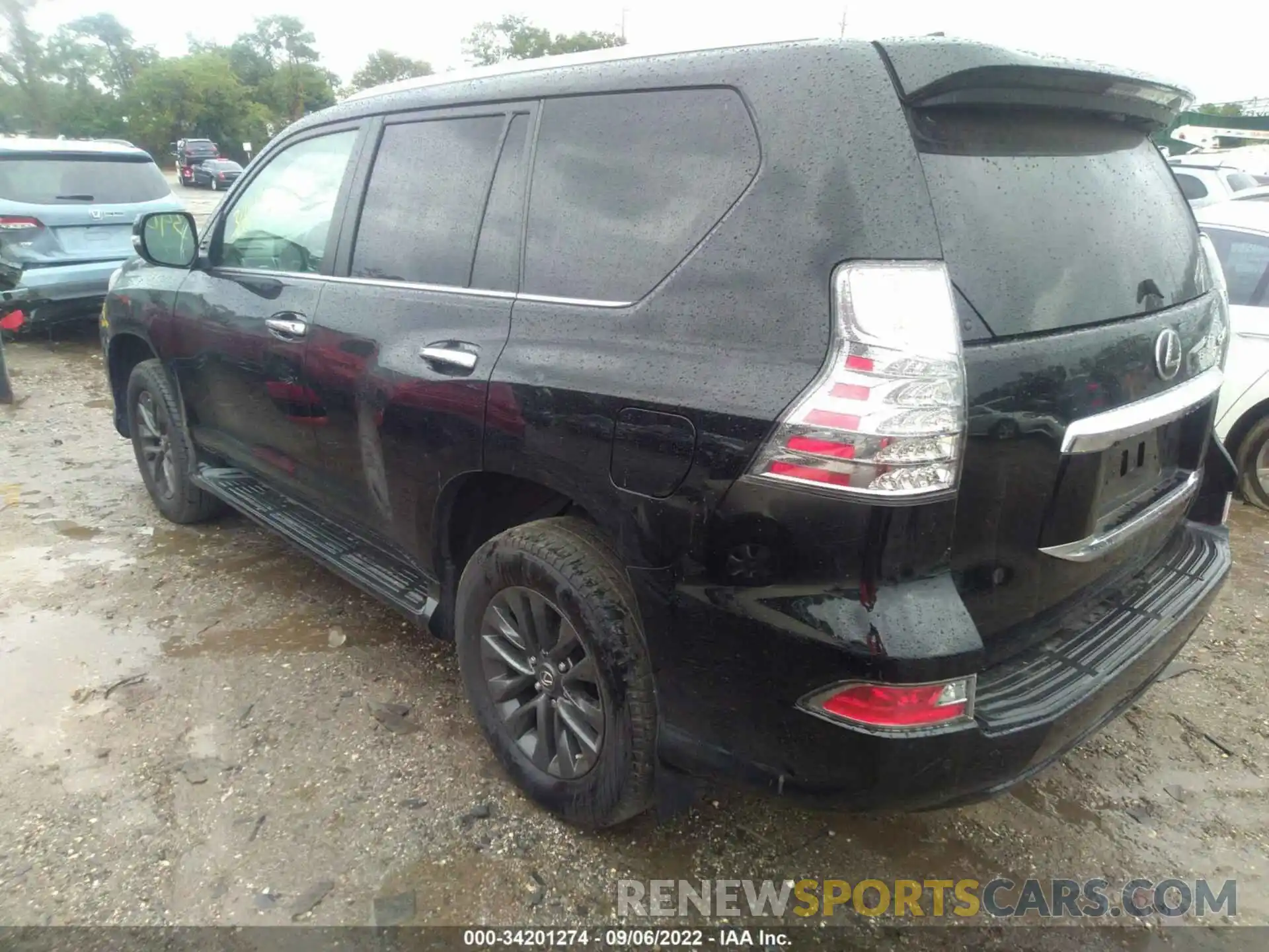 3 Photograph of a damaged car JTJAM7BX6L5250682 LEXUS GX 2020