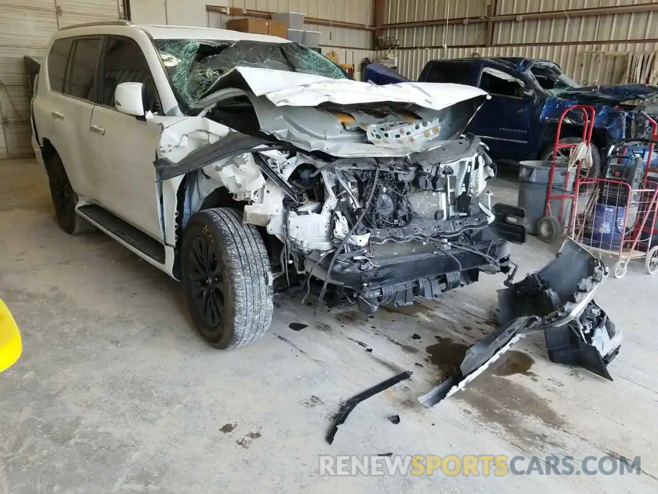 1 Photograph of a damaged car JTJAM7BX6L5266039 LEXUS GX 2020