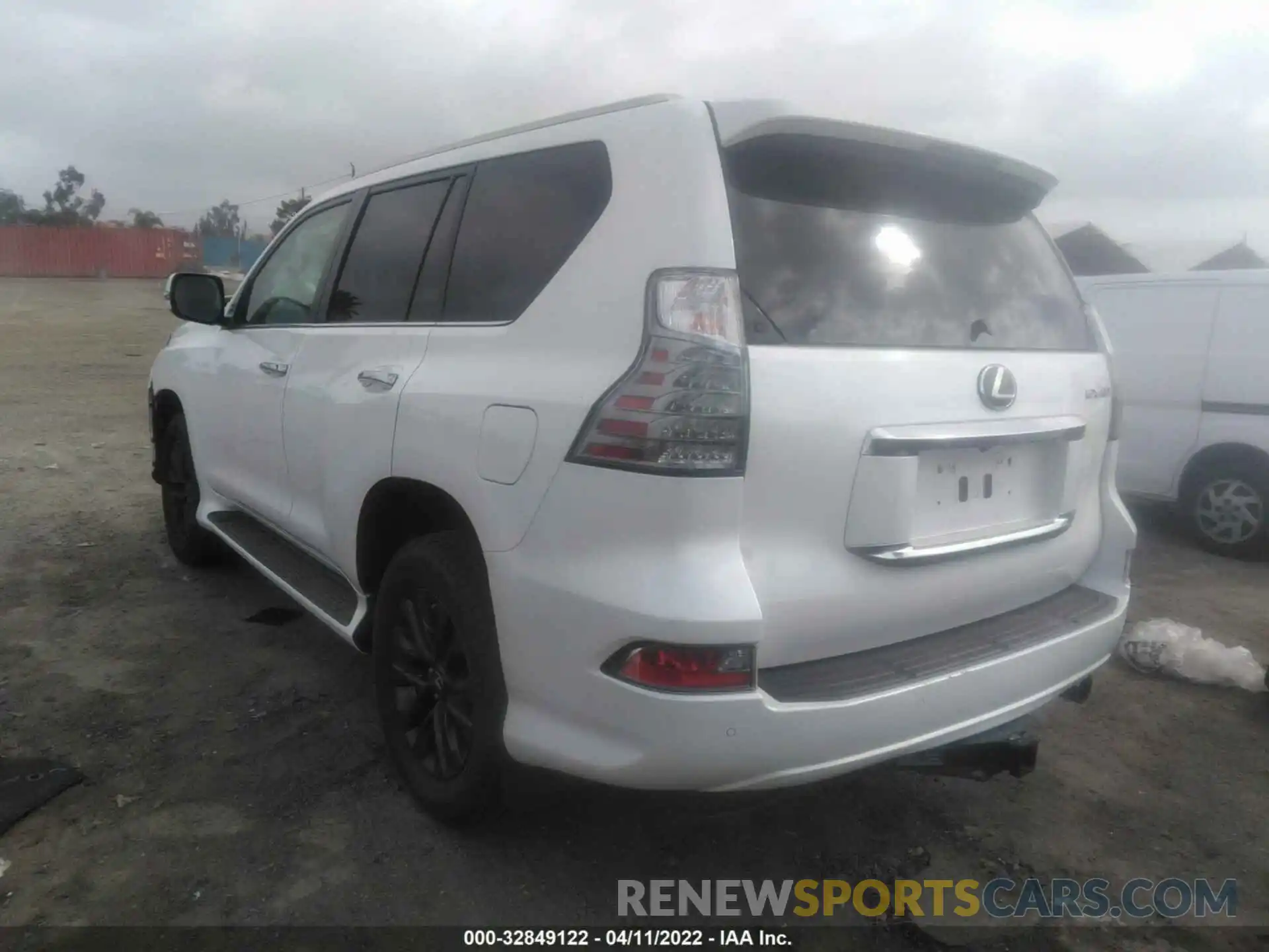 3 Фотография поврежденного автомобиля JTJAM7BX7L5260413 LEXUS GX 2020