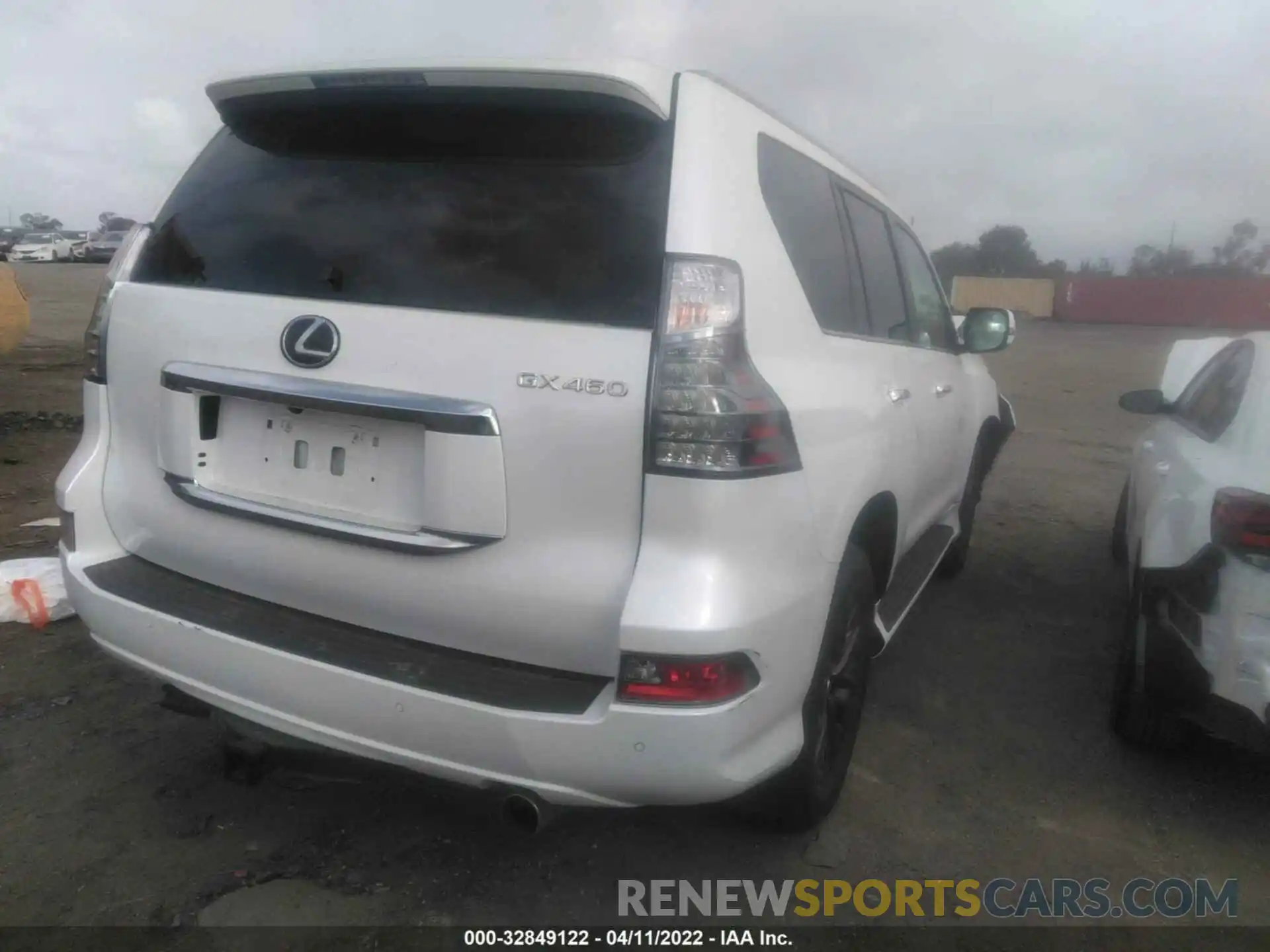 4 Фотография поврежденного автомобиля JTJAM7BX7L5260413 LEXUS GX 2020