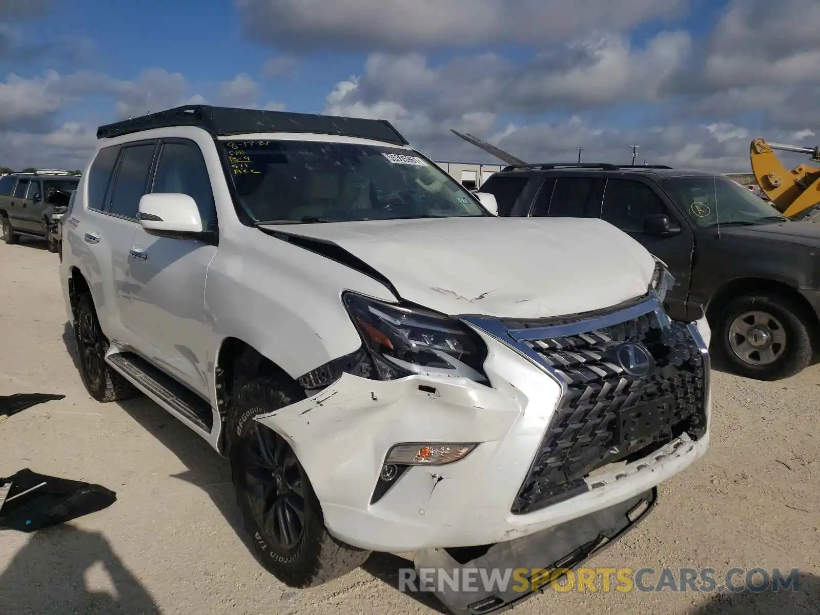 1 Photograph of a damaged car JTJAM7BX9L5242916 LEXUS GX 2020