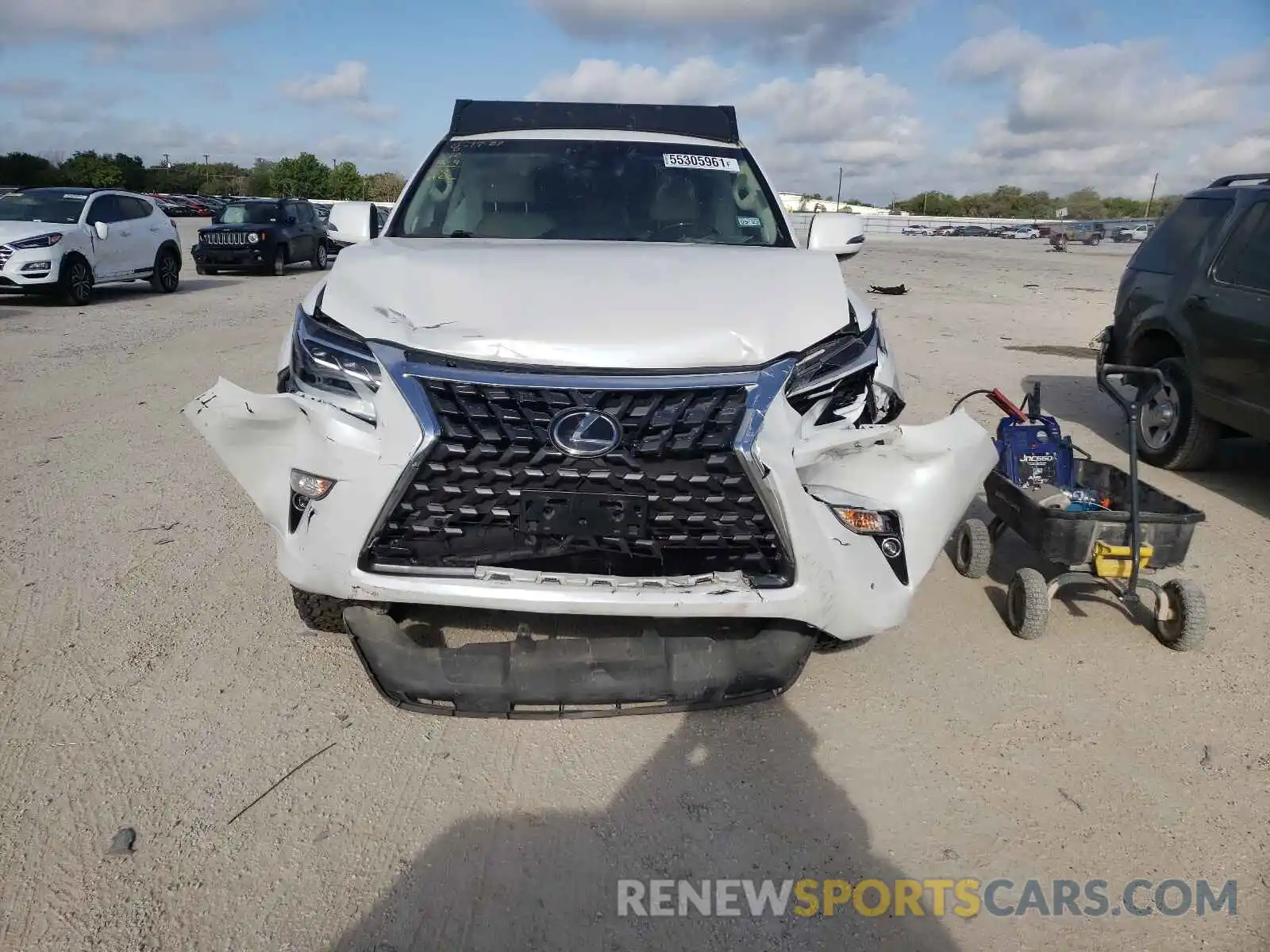 9 Photograph of a damaged car JTJAM7BX9L5242916 LEXUS GX 2020