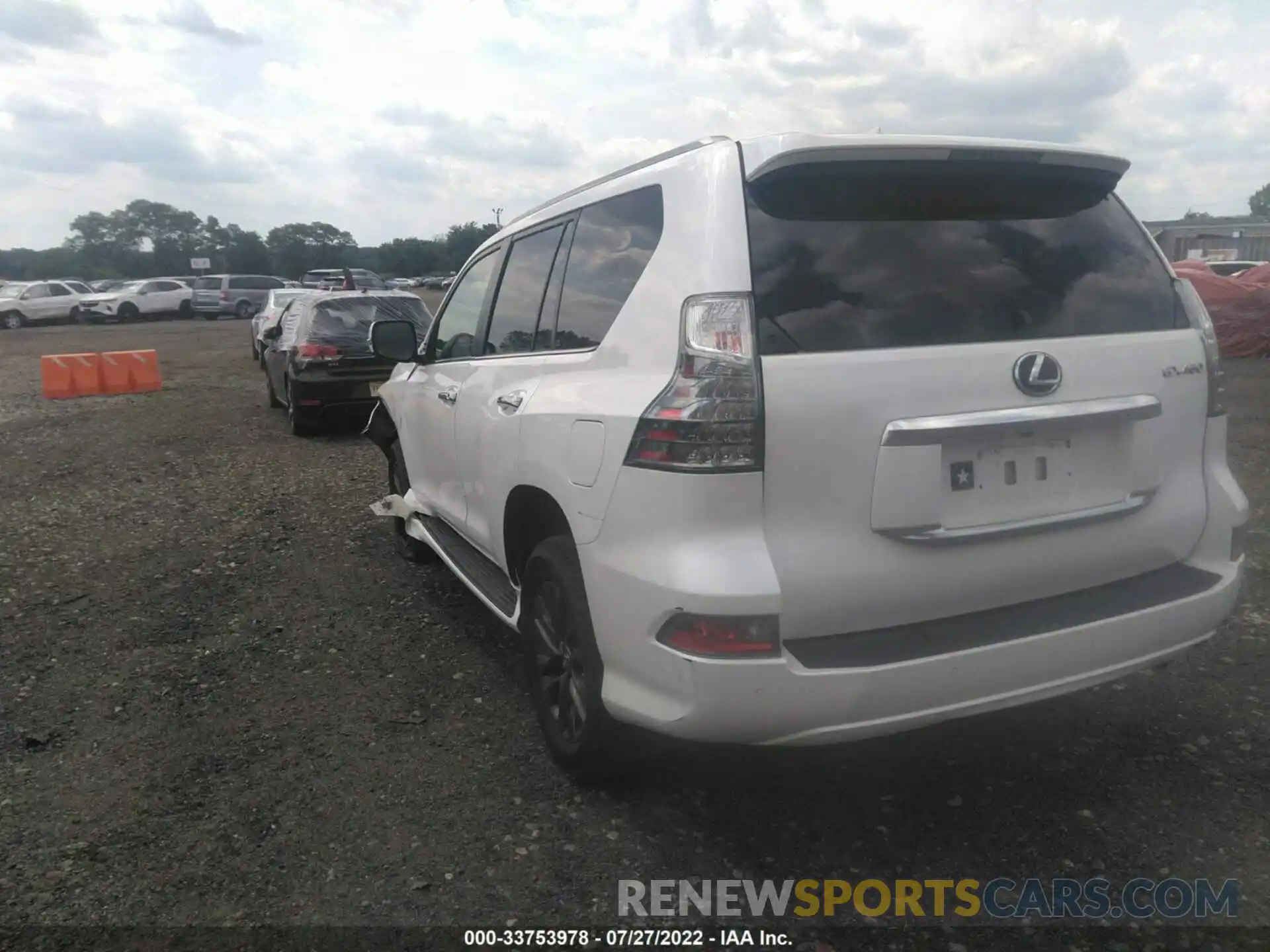 3 Photograph of a damaged car JTJAM7BX9L5264480 LEXUS GX 2020