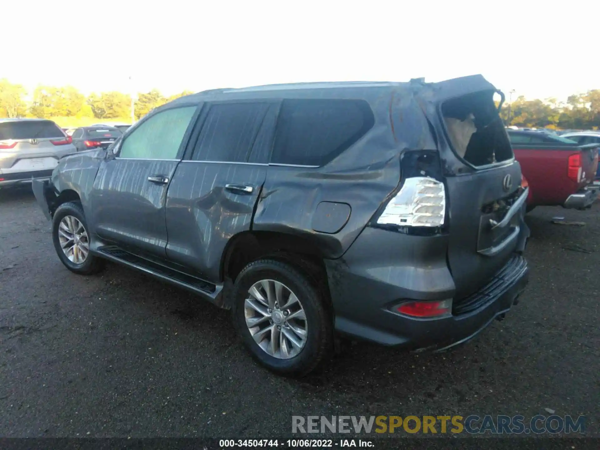 3 Photograph of a damaged car JTJBM7BX9L5260935 LEXUS GX 2020