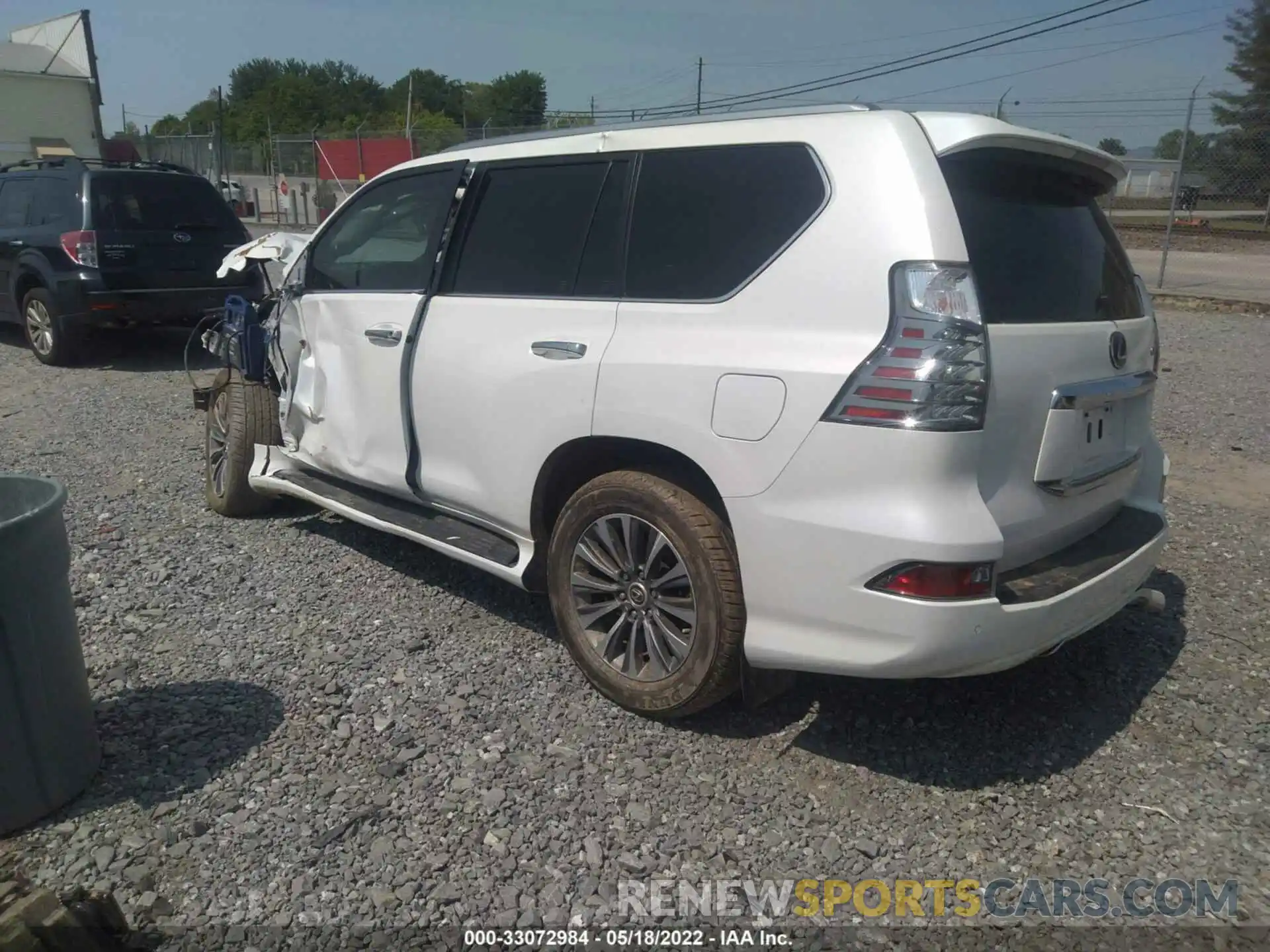 3 Фотография поврежденного автомобиля JTJGM7BX0L5264250 LEXUS GX 2020