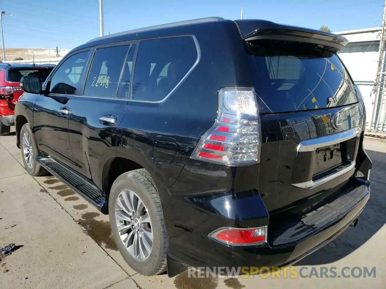 3 Фотография поврежденного автомобиля JTJGM7BX1L5258196 LEXUS GX 2020