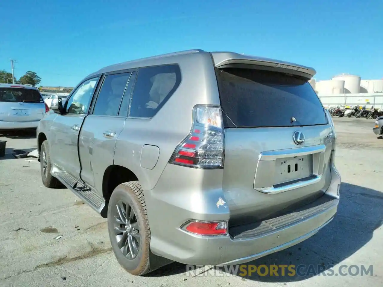 3 Фотография поврежденного автомобиля JTJAM7BX1M5298821 LEXUS GX 2021