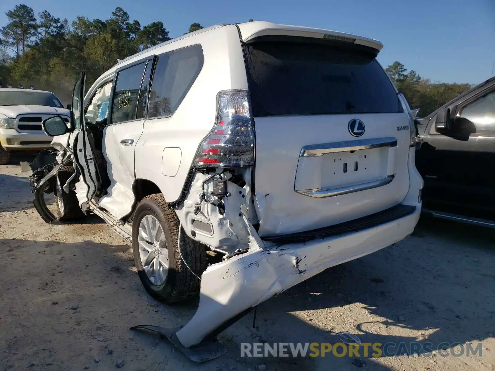 3 Photograph of a damaged car JTJAM7BX4M5275811 LEXUS GX 2021