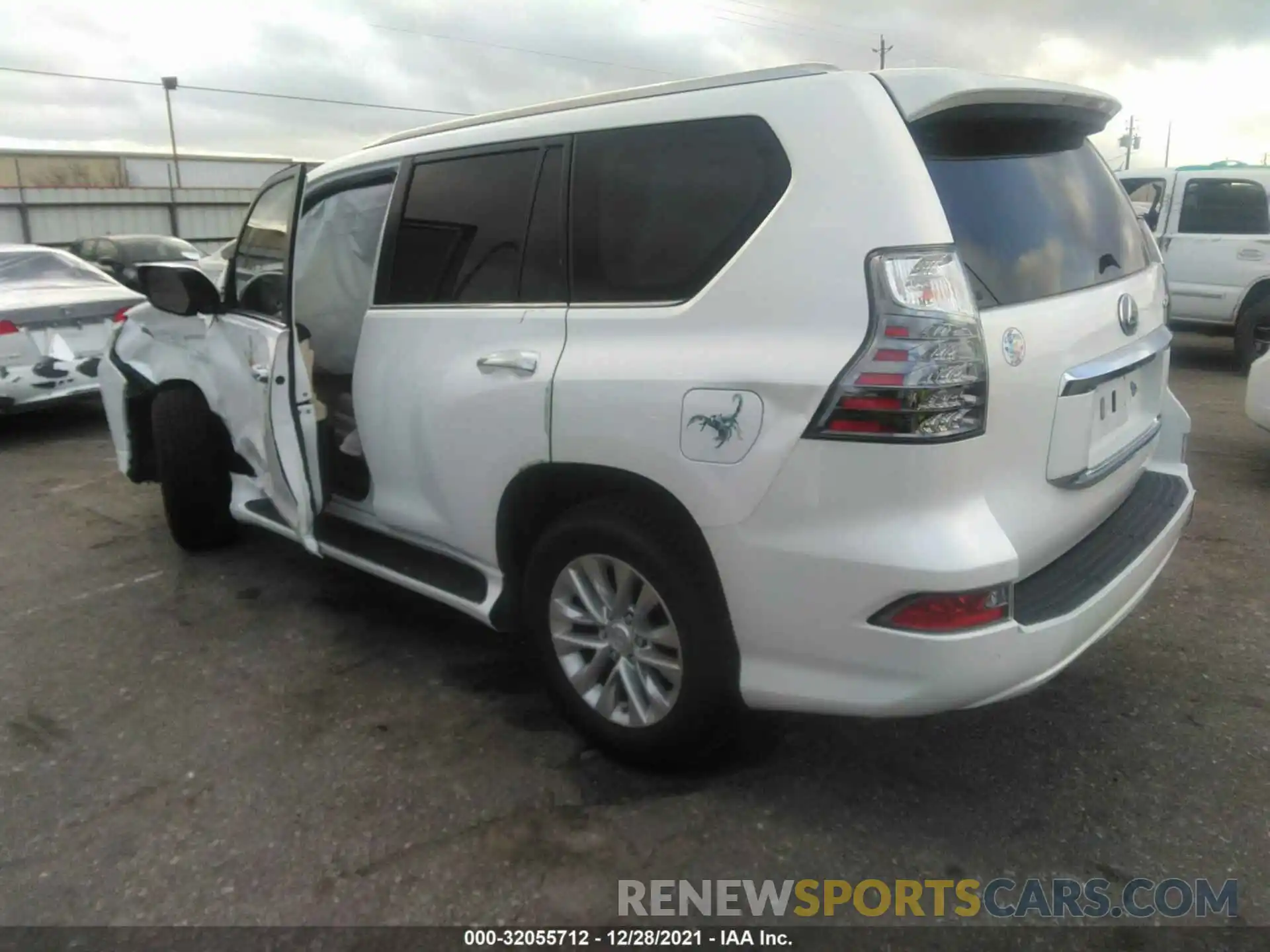 3 Фотография поврежденного автомобиля JTJAM7BX6M5280511 LEXUS GX 2021