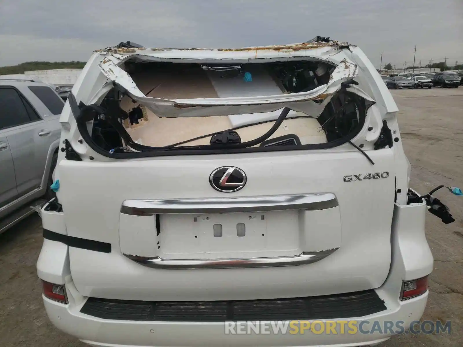 9 Photograph of a damaged car JTJGM7BX2M5272061 LEXUS GX 2021