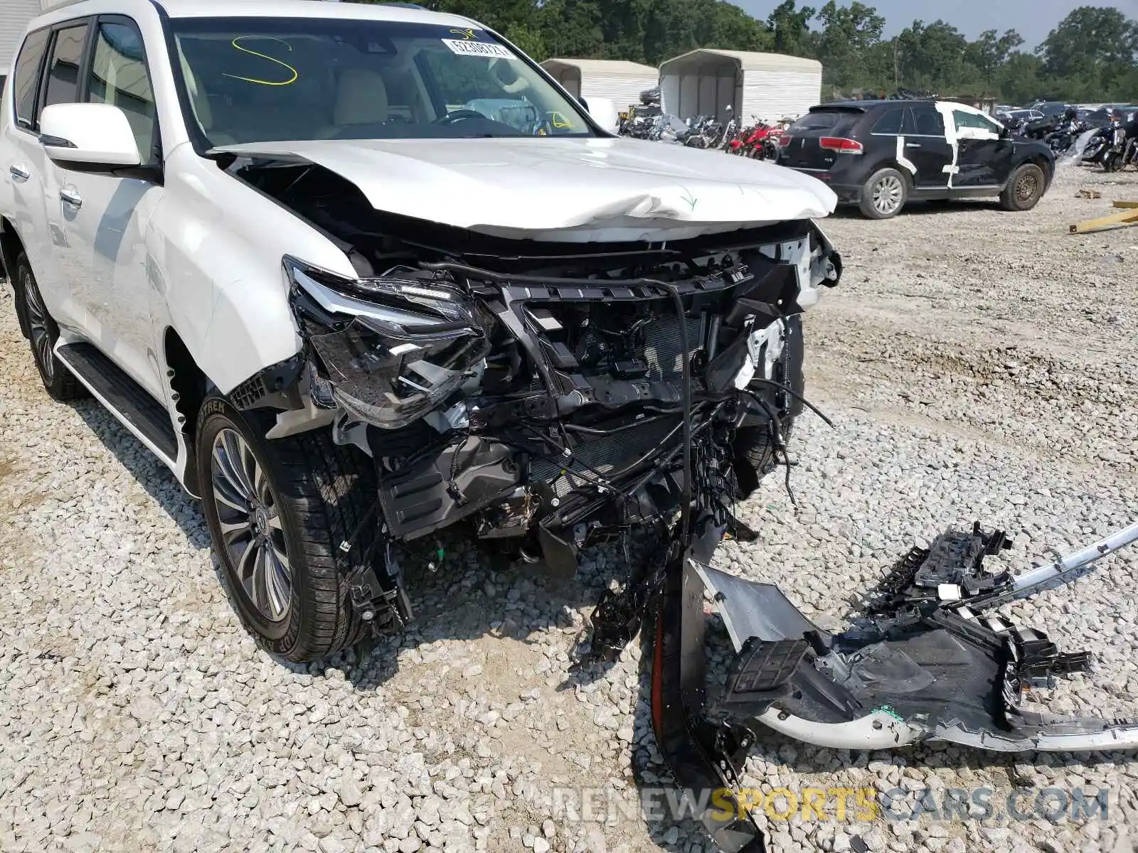 9 Photograph of a damaged car JTJGM7BX9M5272817 LEXUS GX 2021