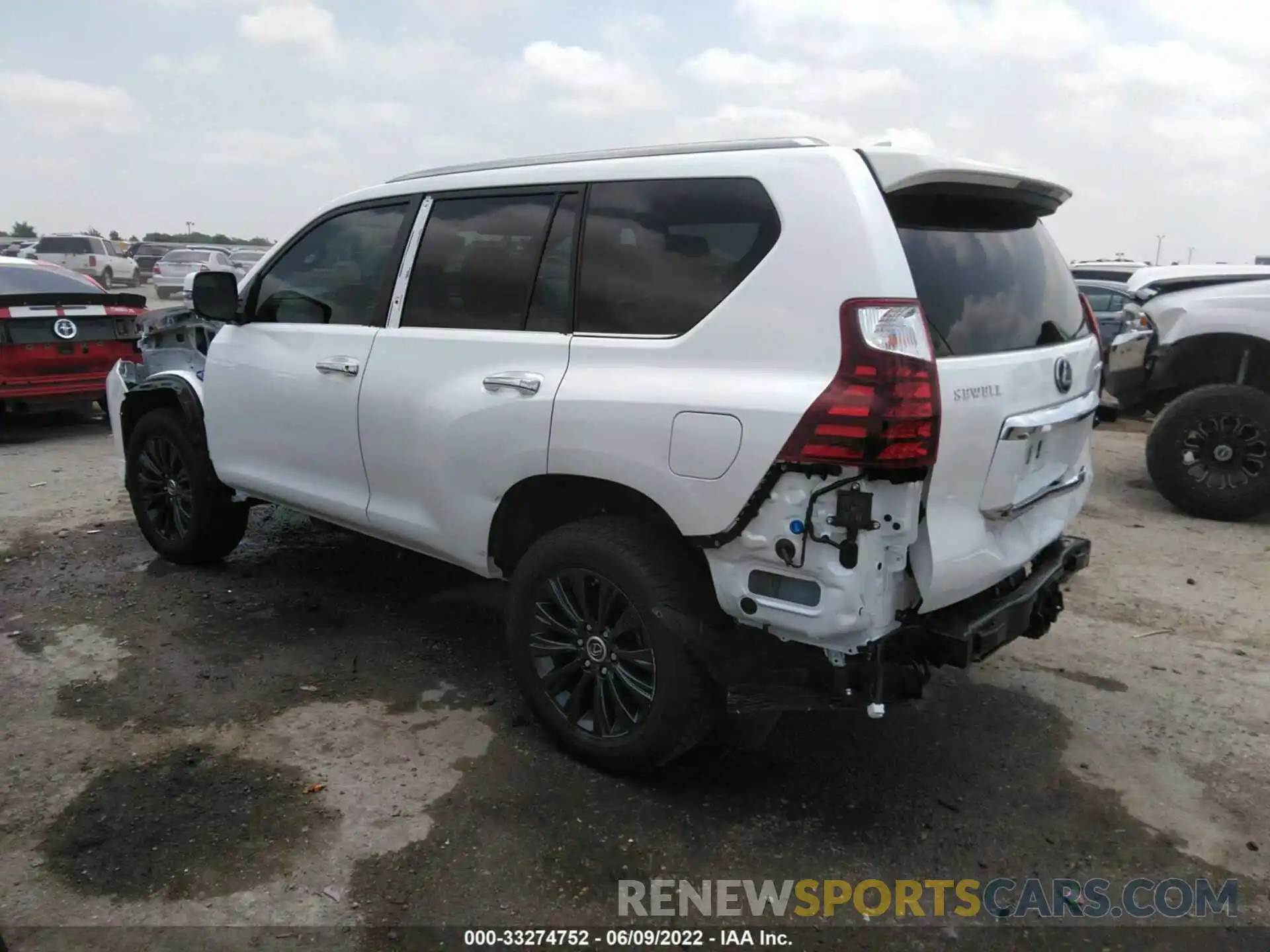 3 Фотография поврежденного автомобиля JTJAM7BX6N5315419 LEXUS GX 2022