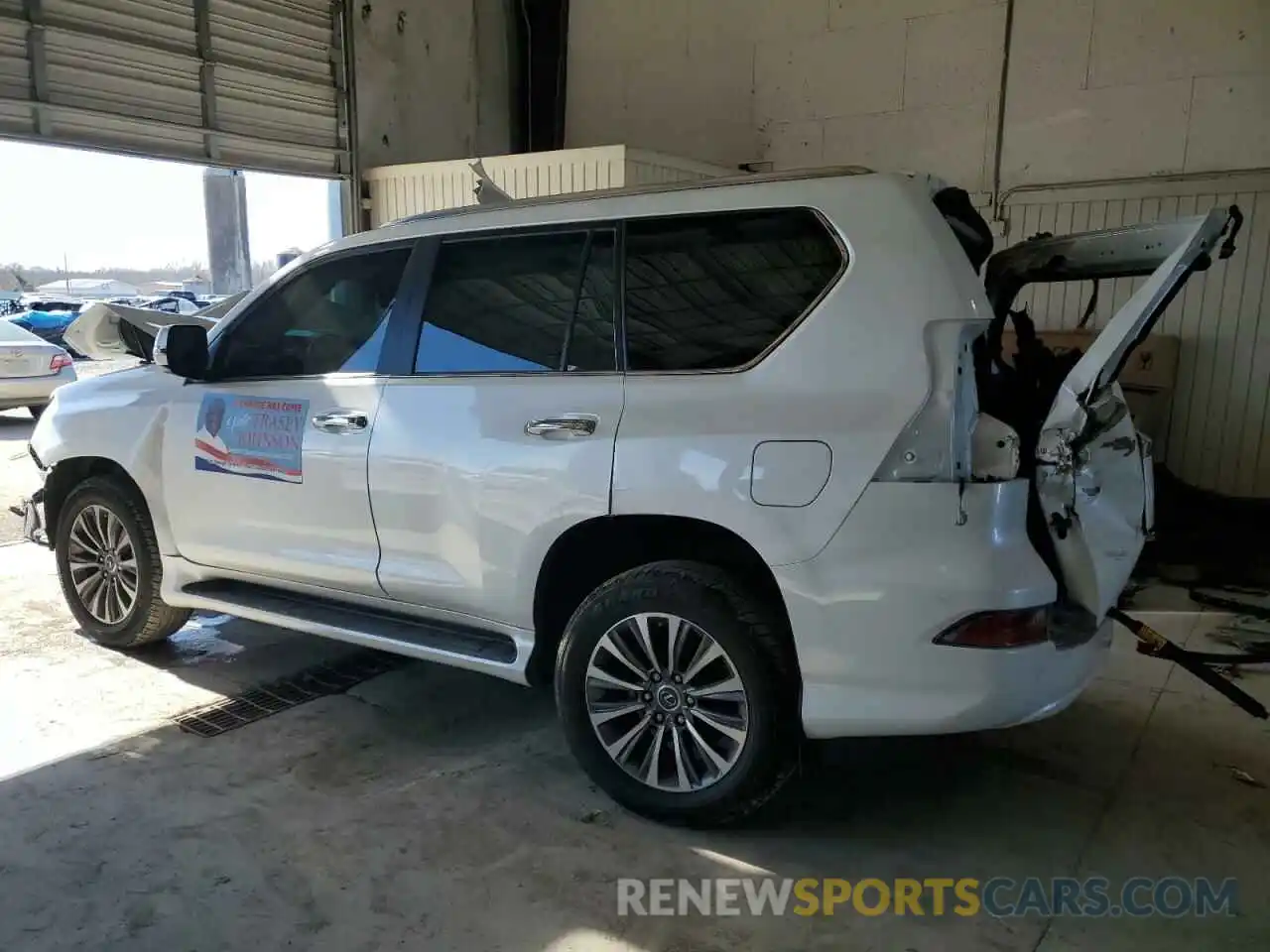 2 Photograph of a damaged car JTJGM7BX3N5323617 LEXUS GX 2022