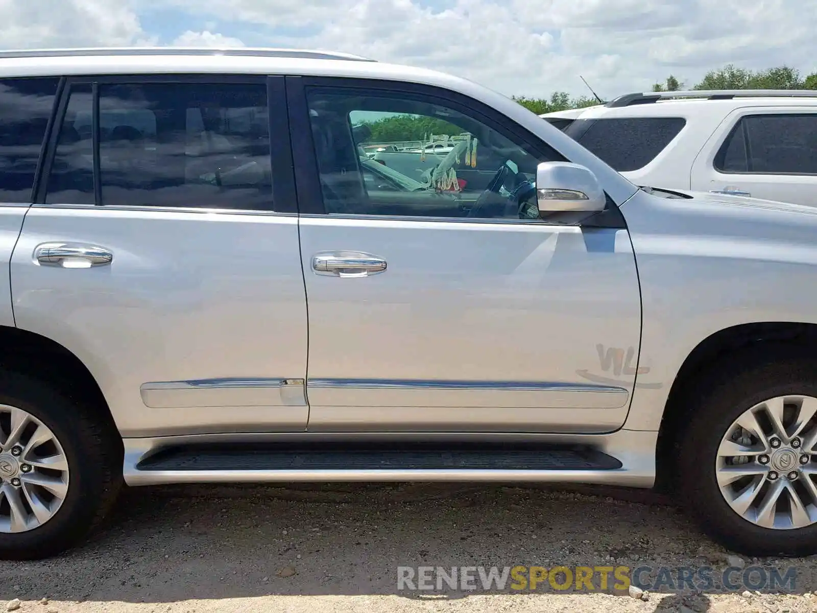 9 Photograph of a damaged car JTJBM7FX6K5218361 LEXUS GX 460 2019