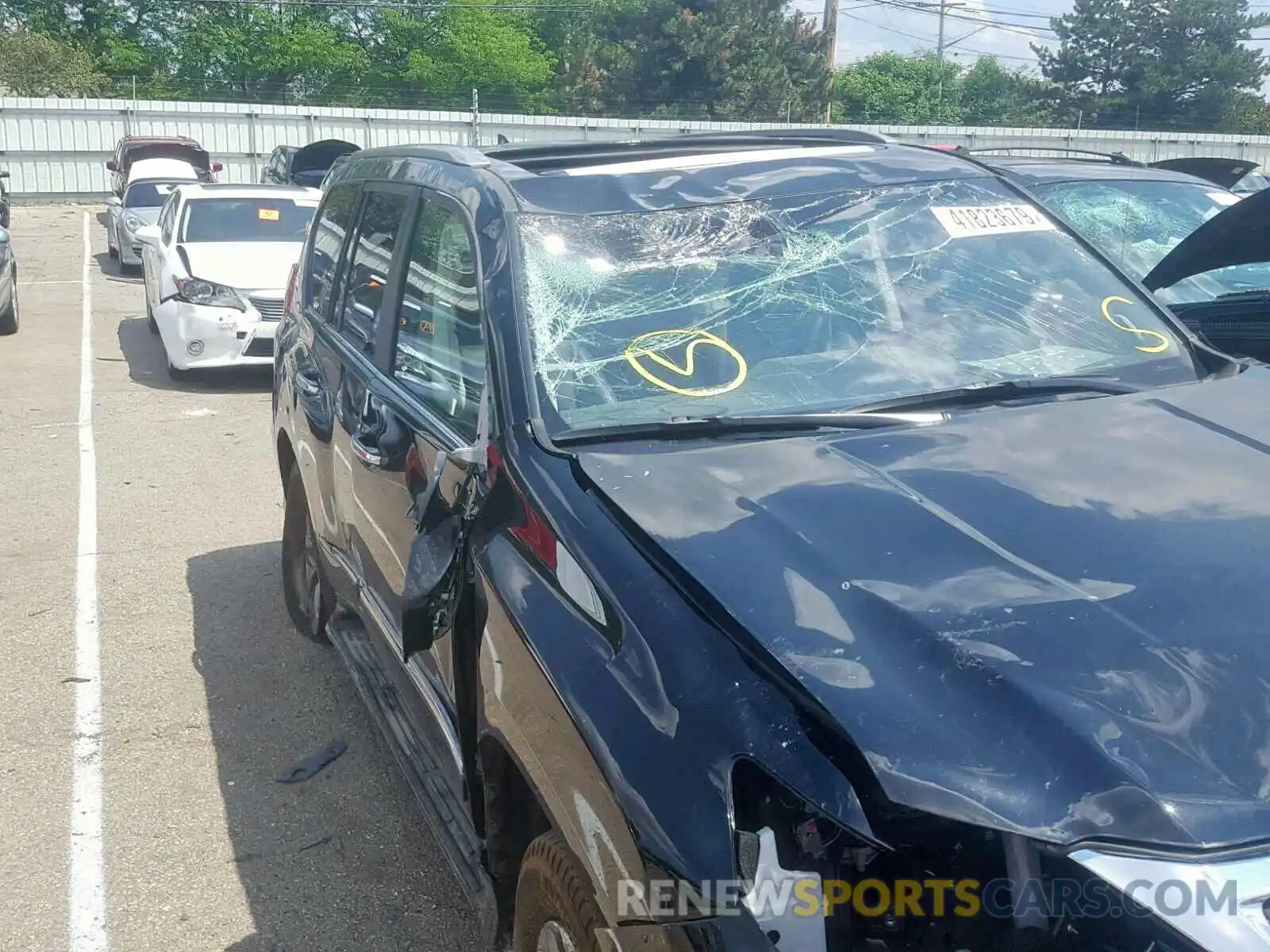 9 Photograph of a damaged car JTJBM7FX7K5217672 LEXUS GX 460 2019