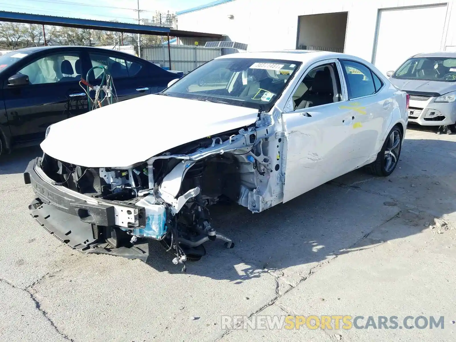 2 Фотография поврежденного автомобиля JTHBA1D20K5084249 LEXUS IS 2019