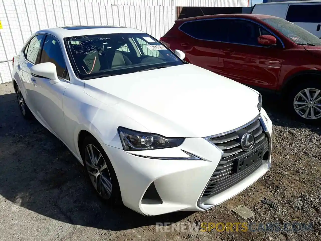 1 Фотография поврежденного автомобиля JTHBA1D20K5088074 LEXUS IS 2019