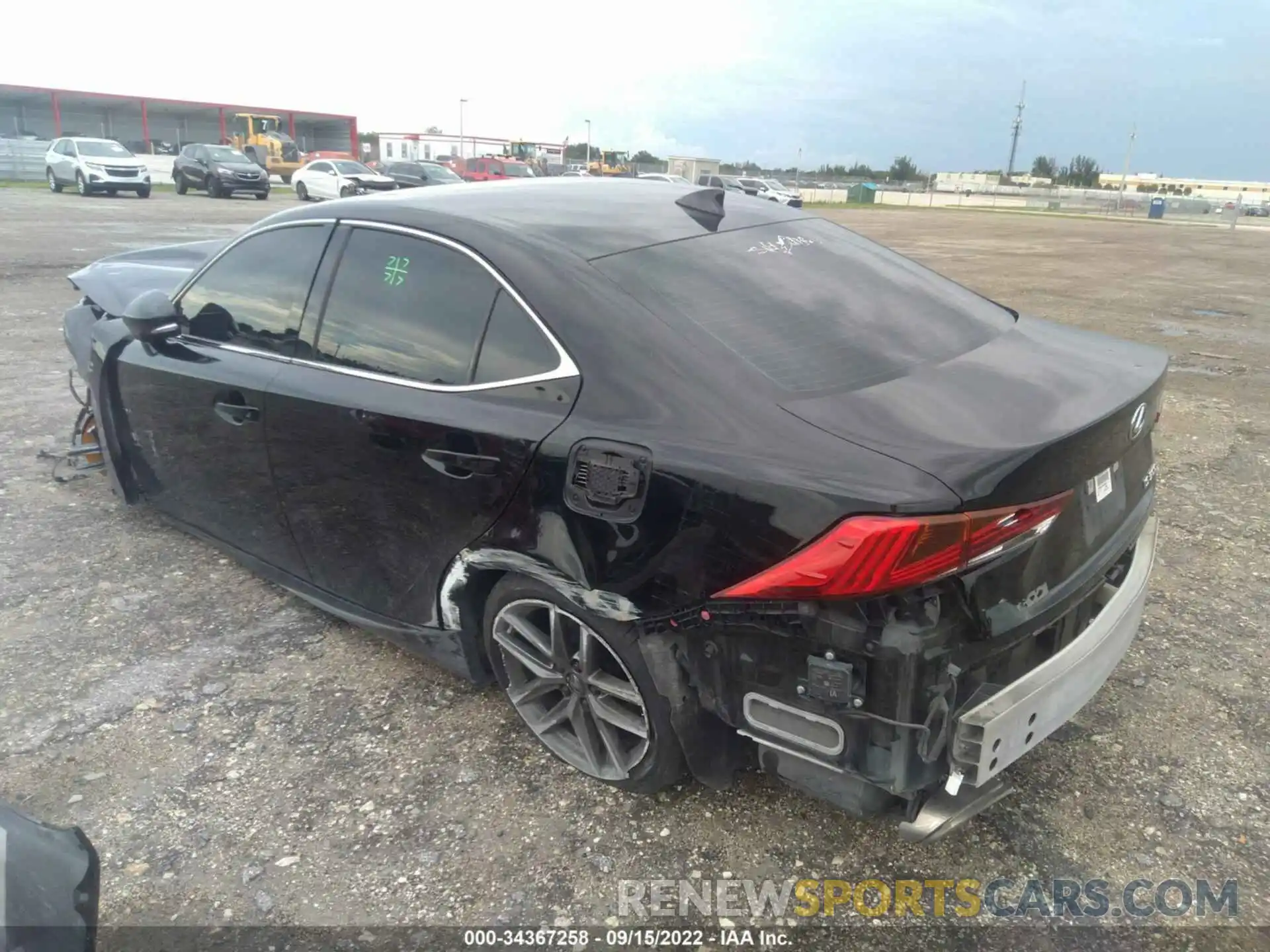 3 Фотография поврежденного автомобиля JTHBA1D20K5093971 LEXUS IS 2019