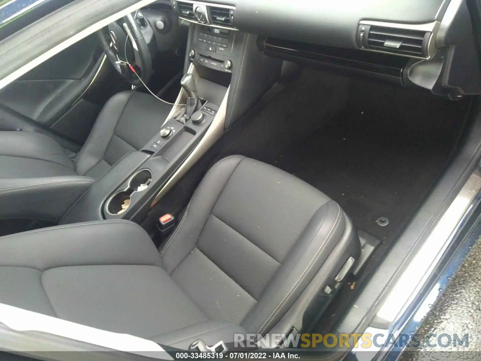 8 Фотография поврежденного автомобиля JTHBA1D20K5098880 LEXUS IS 2019