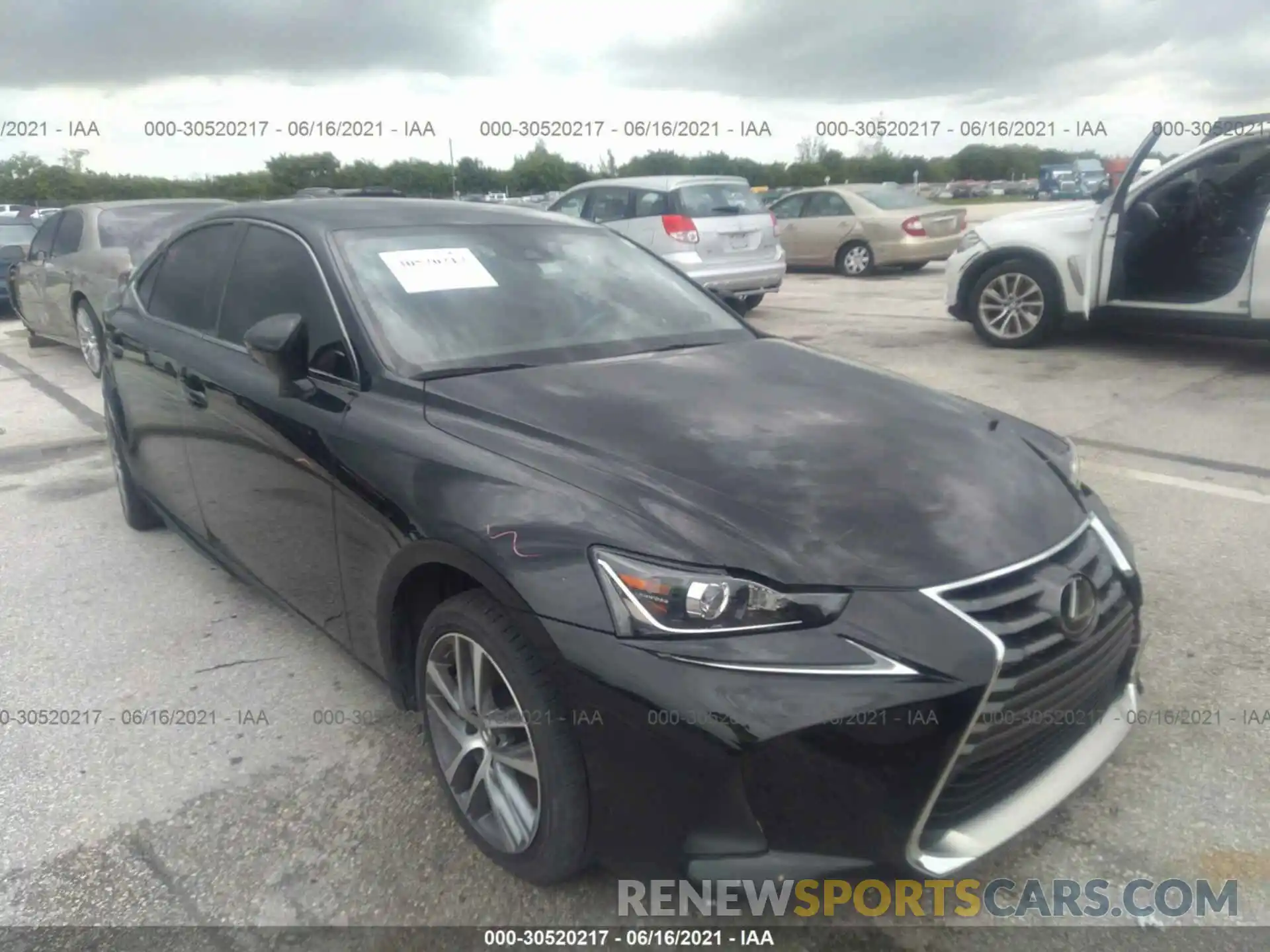 1 Photograph of a damaged car JTHBA1D21K5086687 LEXUS IS 2019