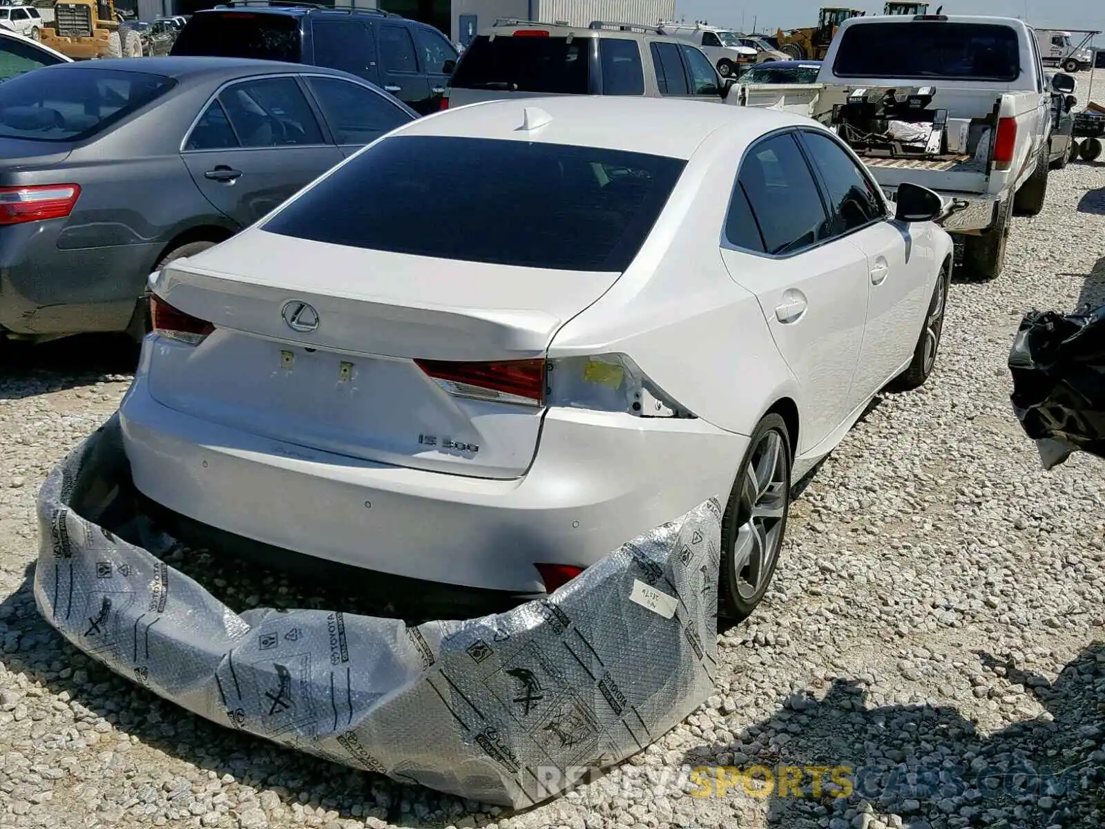 4 Фотография поврежденного автомобиля JTHBA1D22K5089341 LEXUS IS 2019