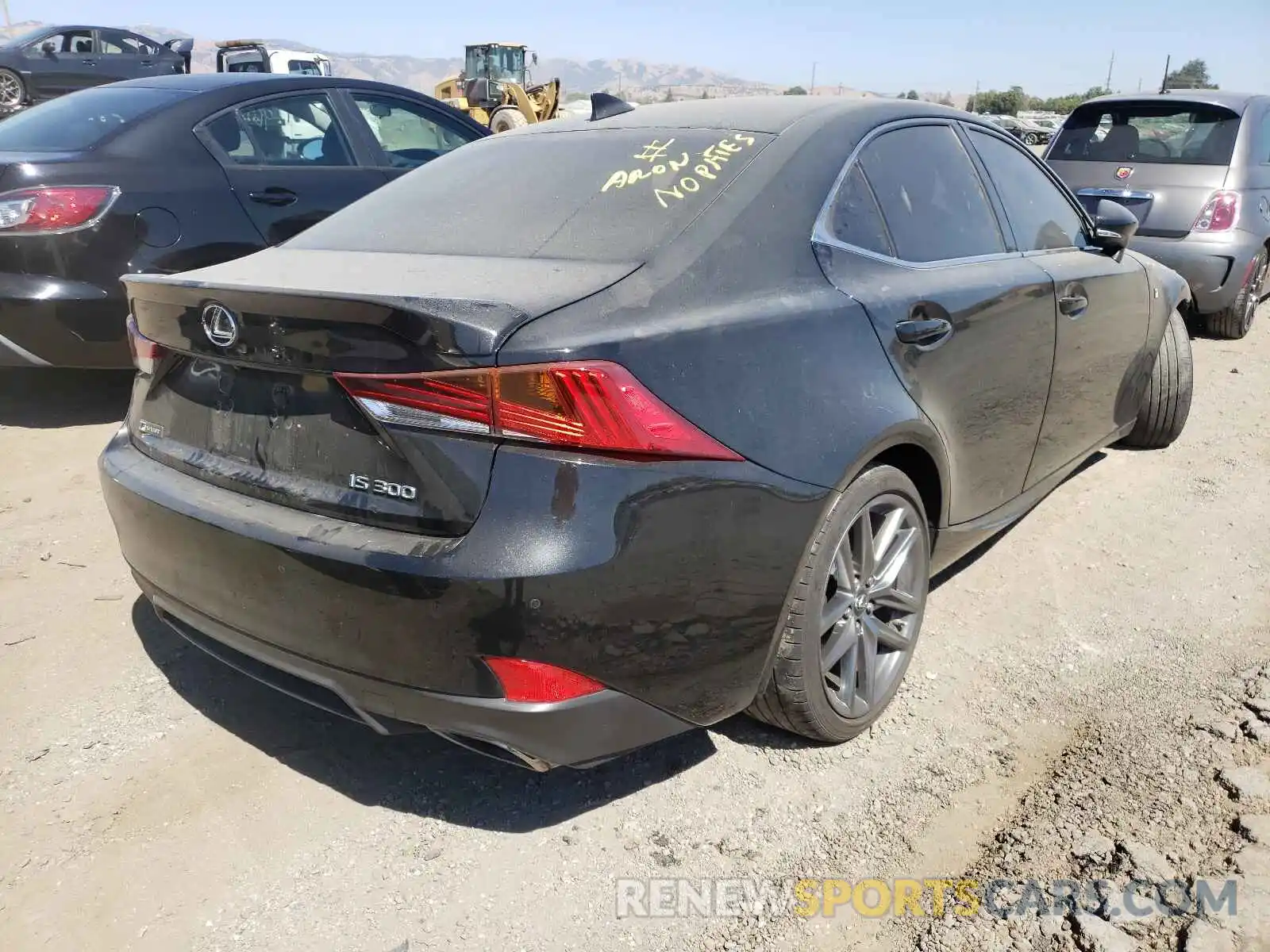 4 Фотография поврежденного автомобиля JTHBA1D22K5095155 LEXUS IS 2019