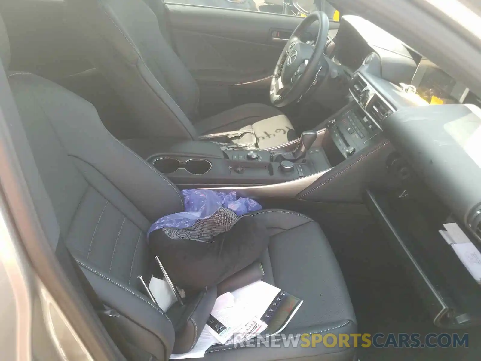 5 Photograph of a damaged car JTHBA1D23K5094192 LEXUS IS 2019