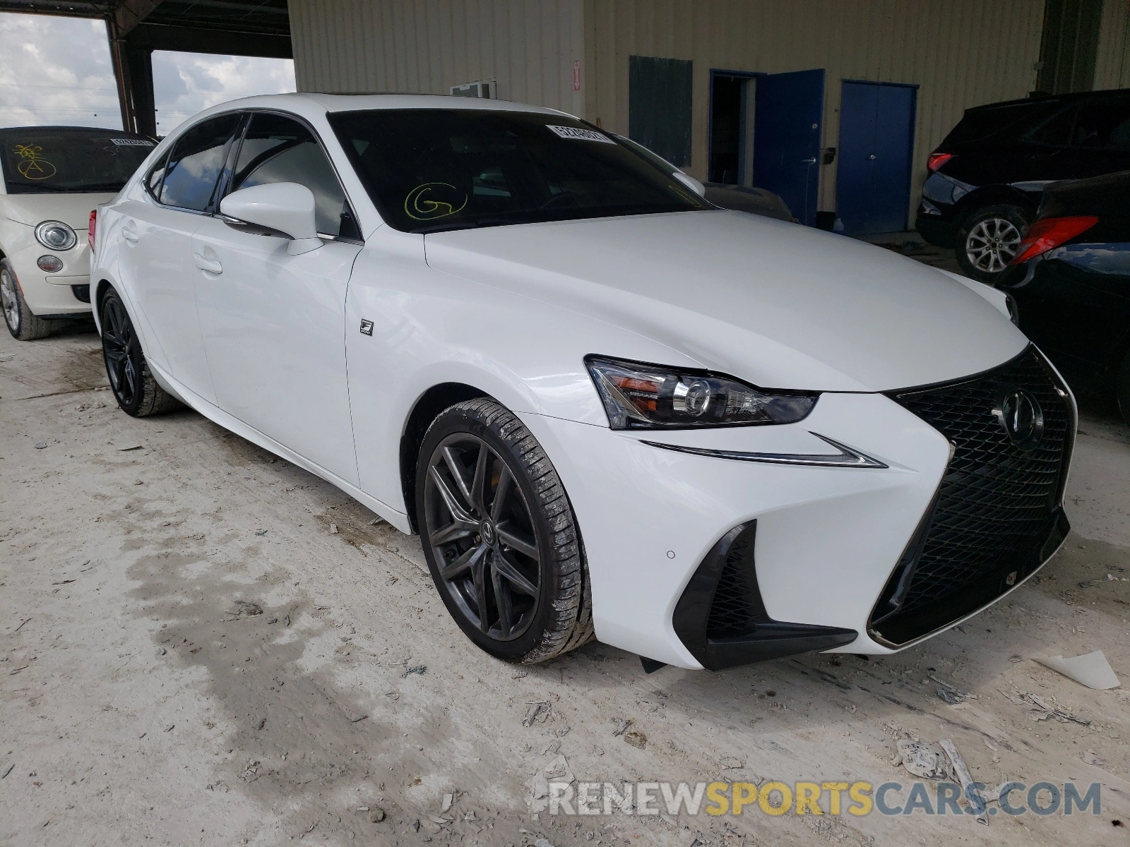 1 Фотография поврежденного автомобиля JTHBA1D23K5095049 LEXUS IS 2019