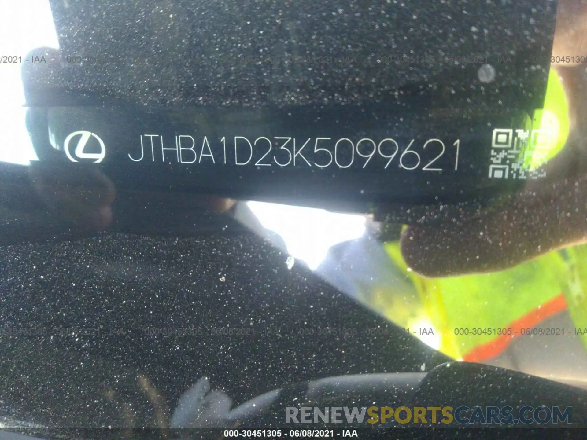 9 Photograph of a damaged car JTHBA1D23K5099621 LEXUS IS 2019