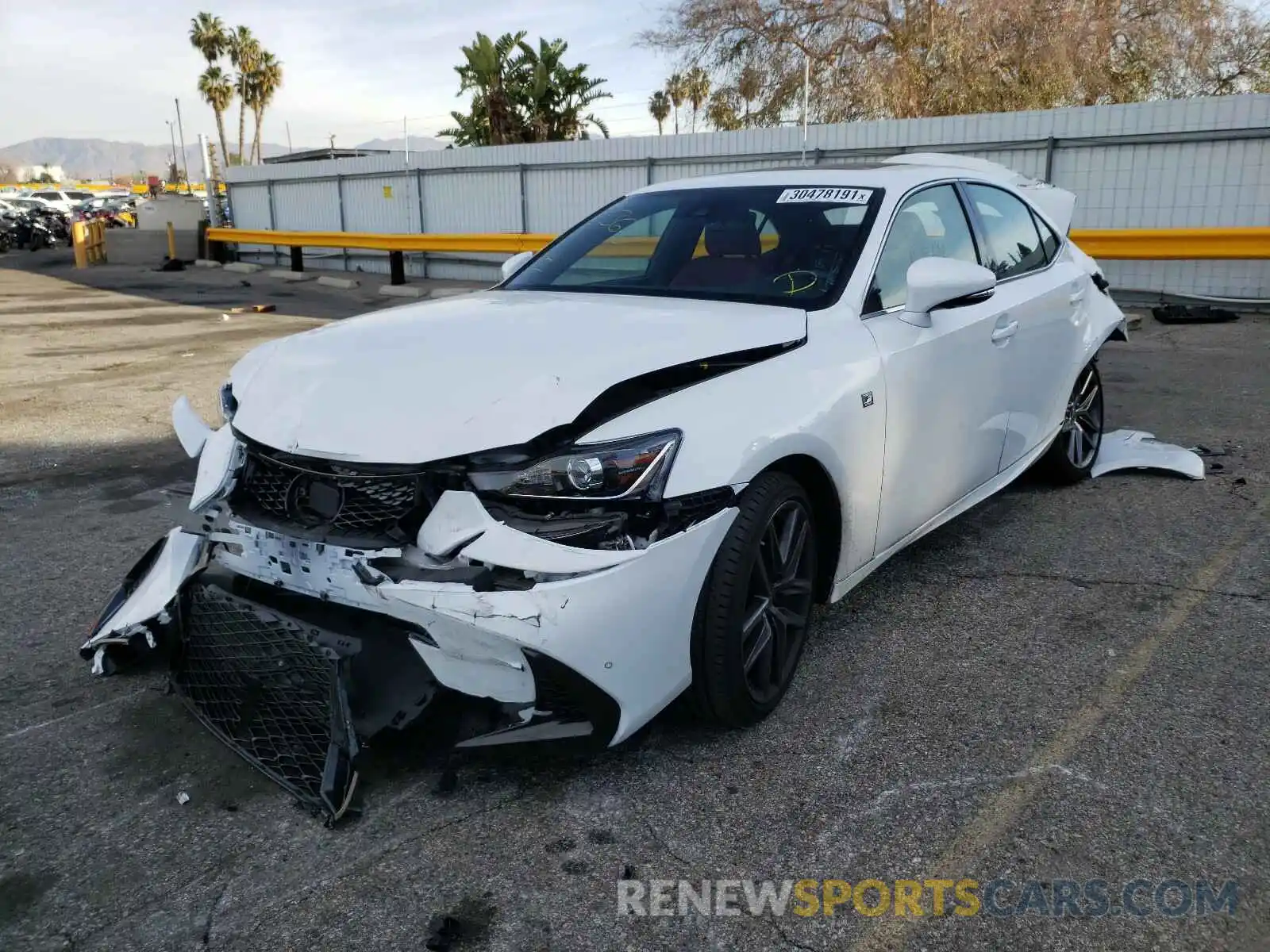 2 Фотография поврежденного автомобиля JTHBA1D24K5091690 LEXUS IS 2019