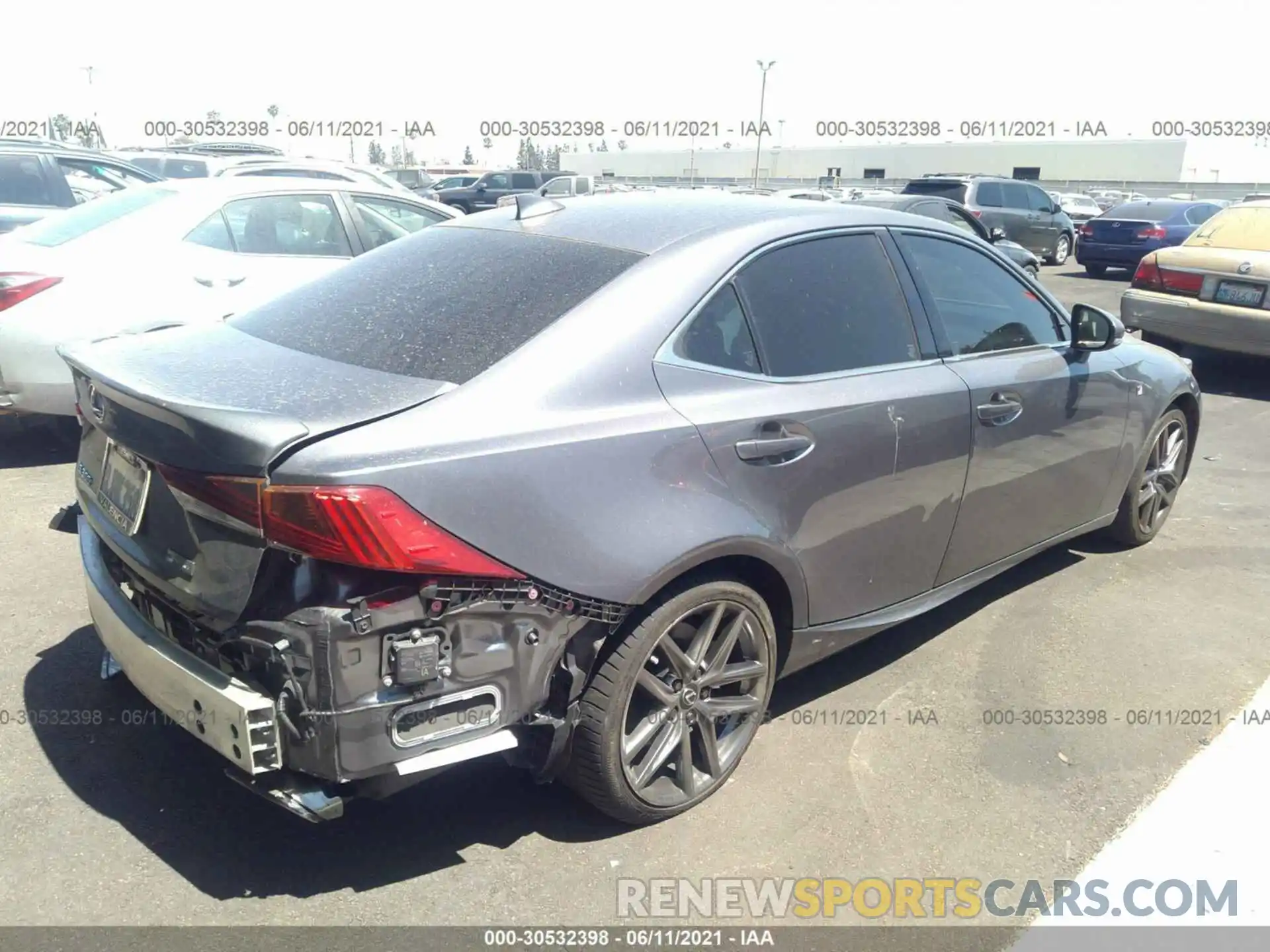 4 Фотография поврежденного автомобиля JTHBA1D25K5093299 LEXUS IS 2019