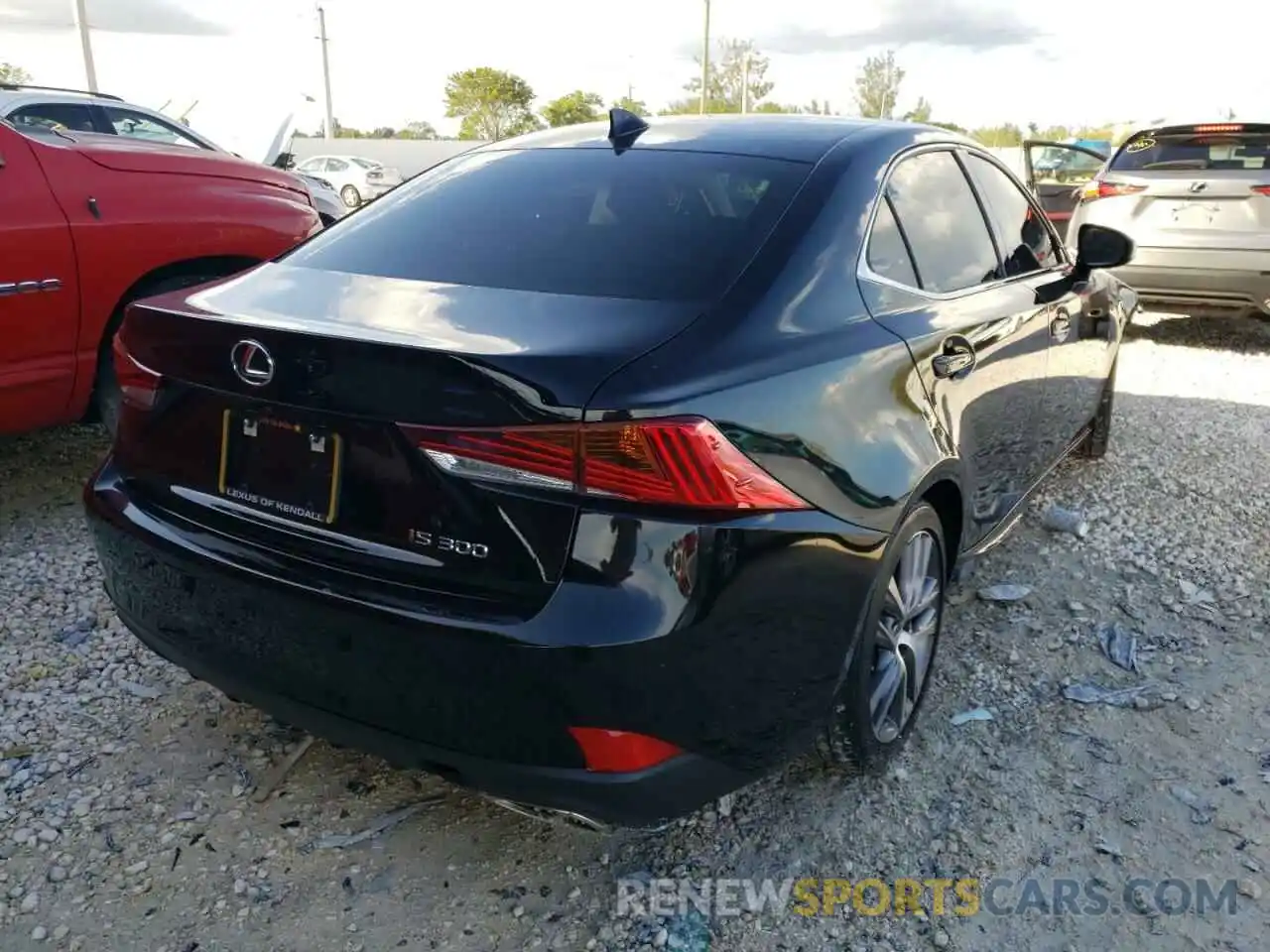 4 Фотография поврежденного автомобиля JTHBA1D25K5096980 LEXUS IS 2019