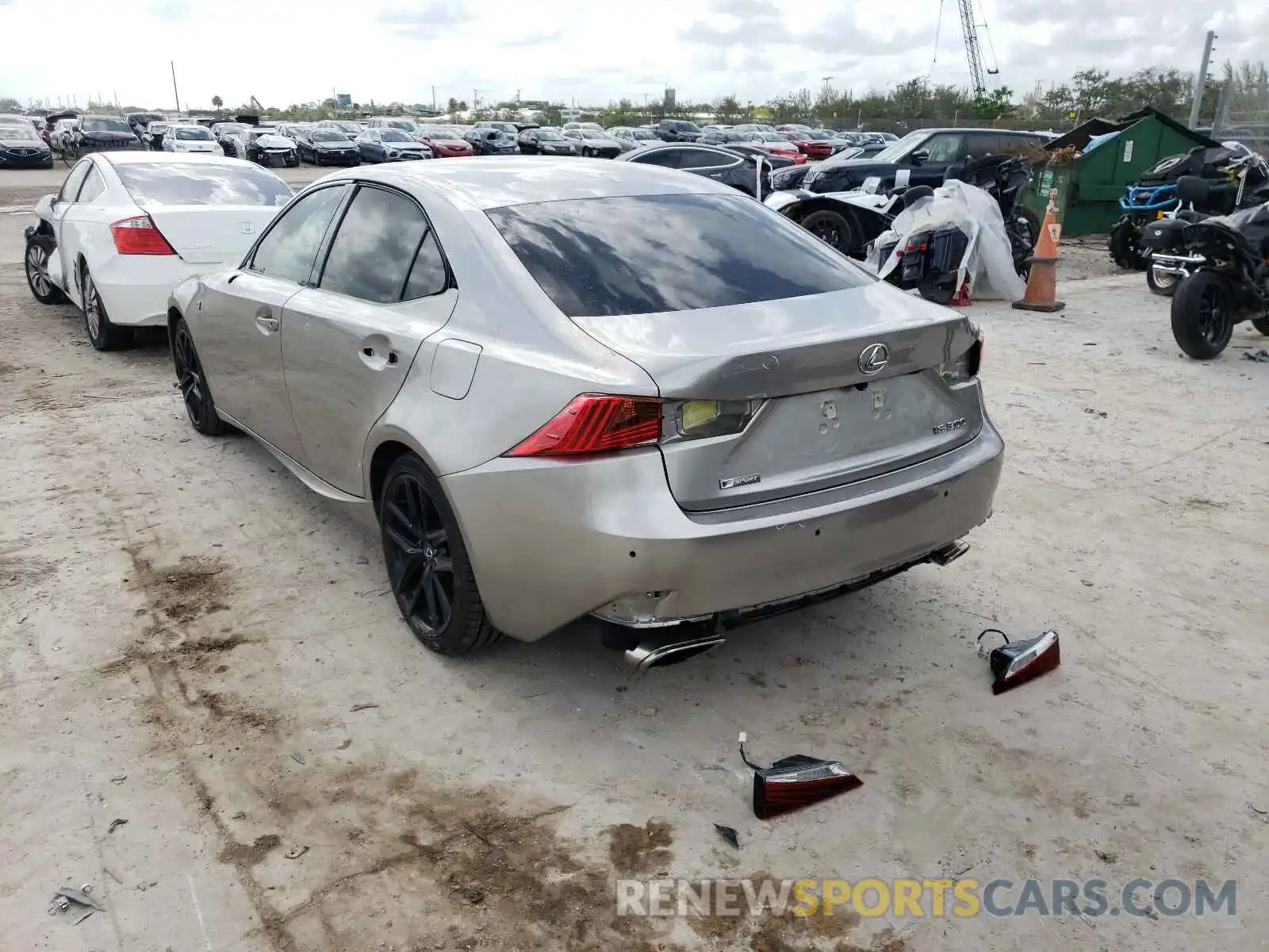 3 Фотография поврежденного автомобиля JTHBA1D26K5088144 LEXUS IS 2019