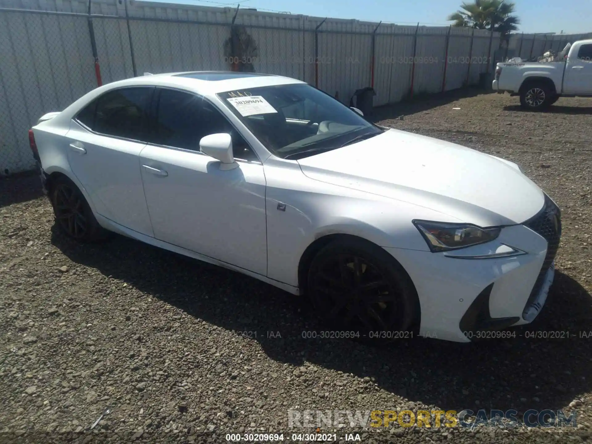 1 Фотография поврежденного автомобиля JTHBA1D26K5092047 LEXUS IS 2019