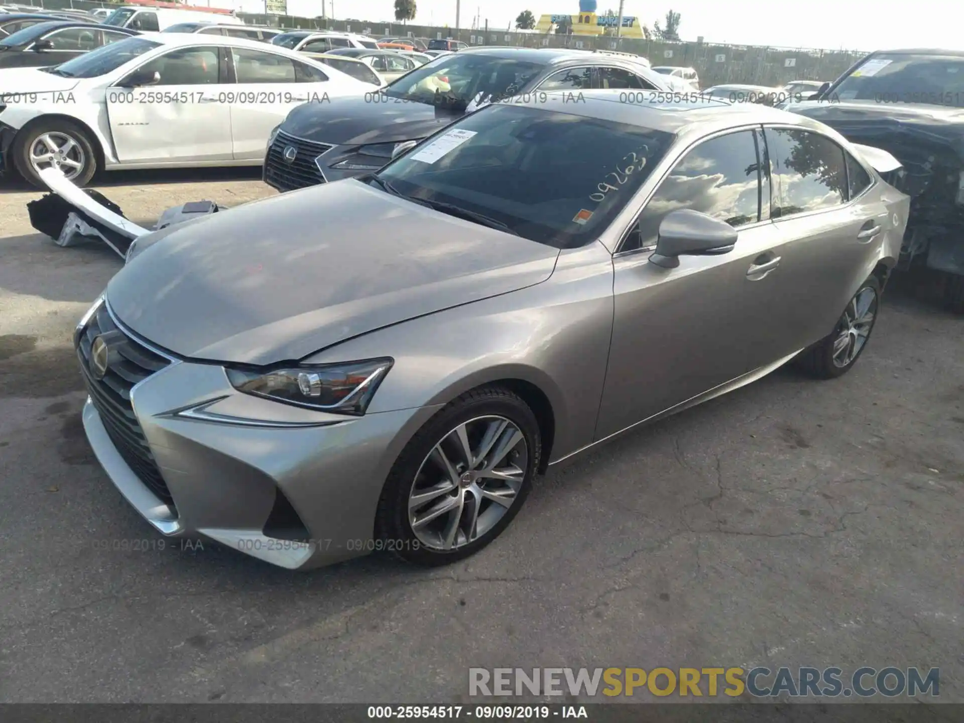 2 Фотография поврежденного автомобиля JTHBA1D26K5092632 LEXUS IS 2019