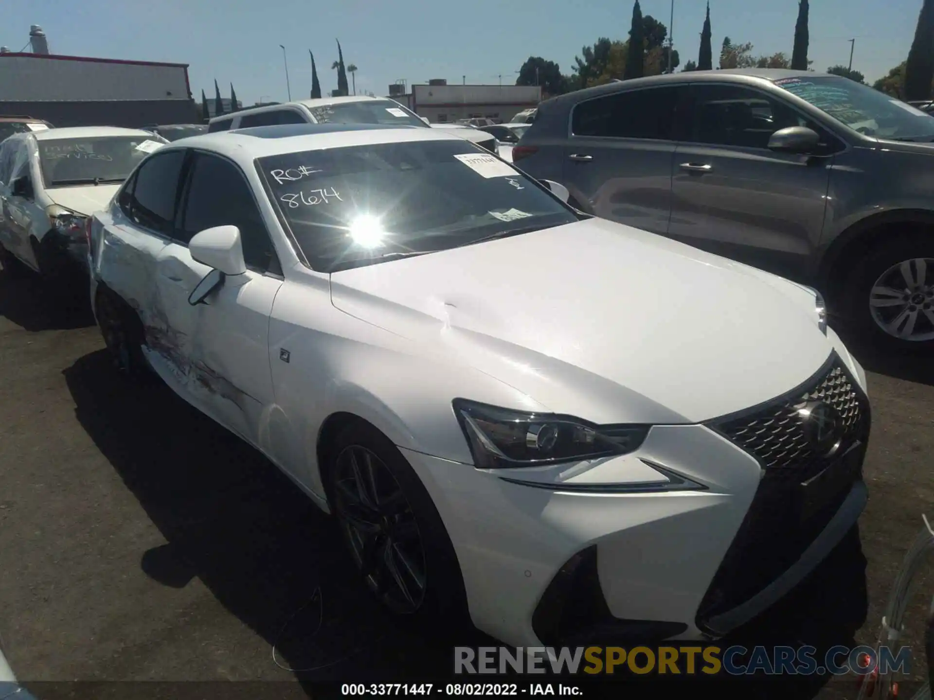 1 Photograph of a damaged car JTHBA1D28K5086024 LEXUS IS 2019