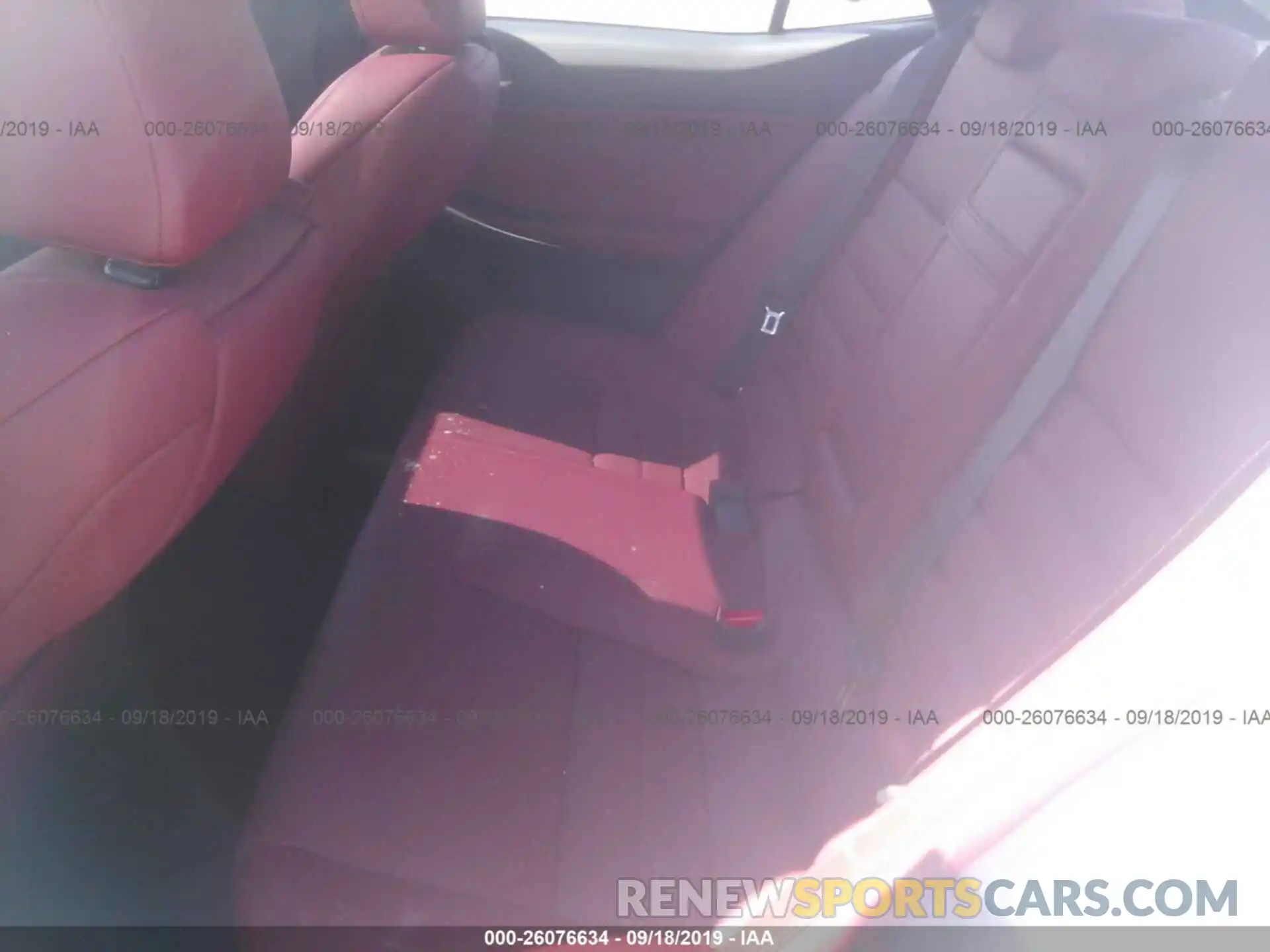 8 Фотография поврежденного автомобиля JTHBA1D28K5087500 LEXUS IS 2019