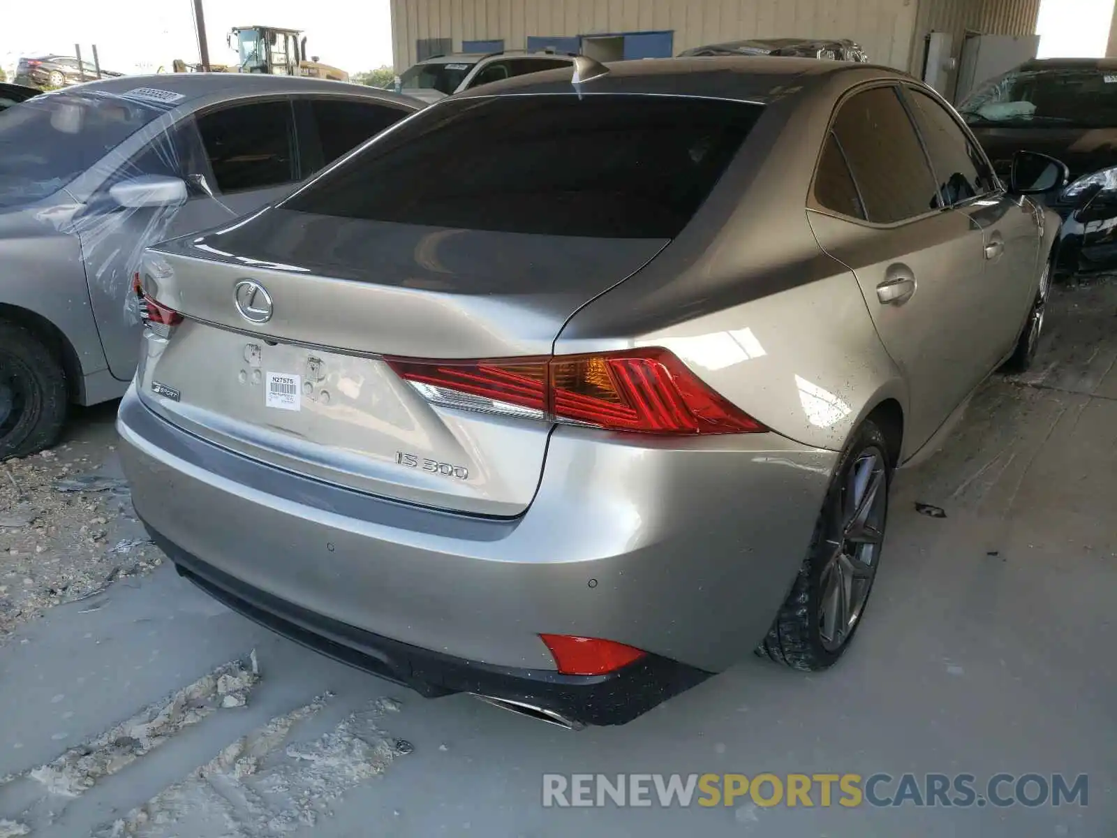 4 Фотография поврежденного автомобиля JTHBA1D28K5094298 LEXUS IS 2019