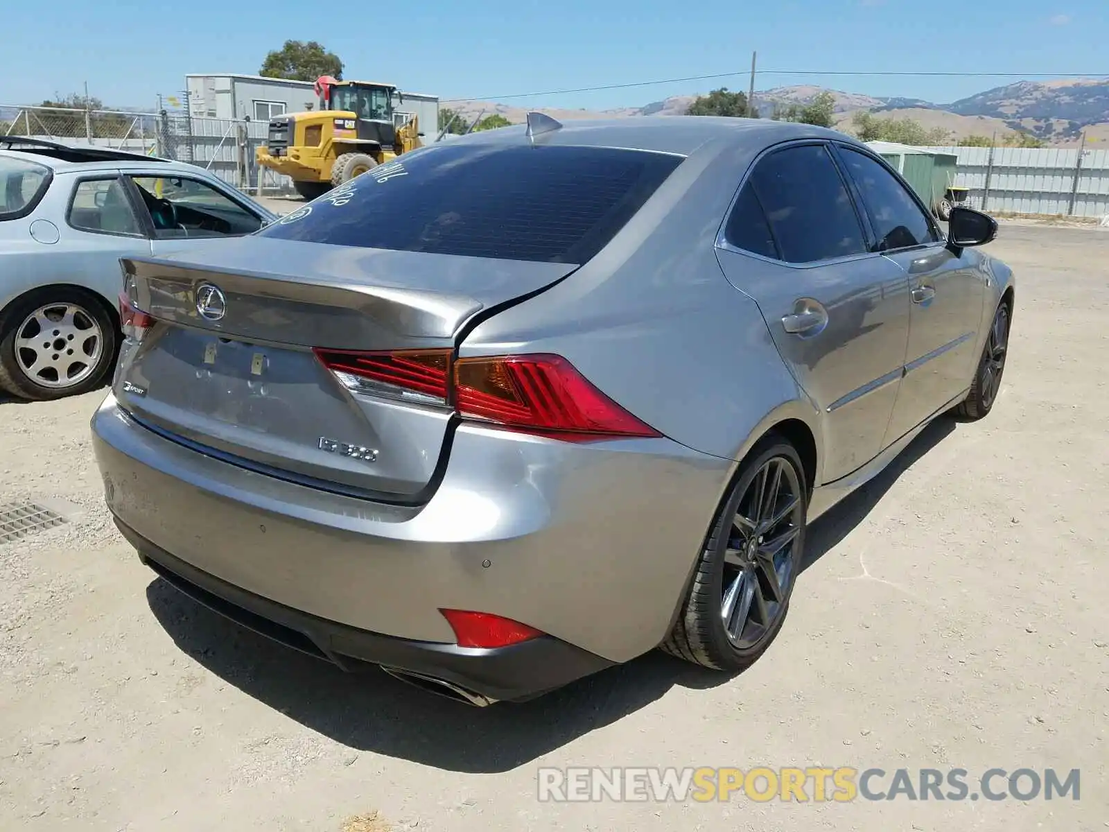 4 Фотография поврежденного автомобиля JTHBA1D28K5097010 LEXUS IS 2019