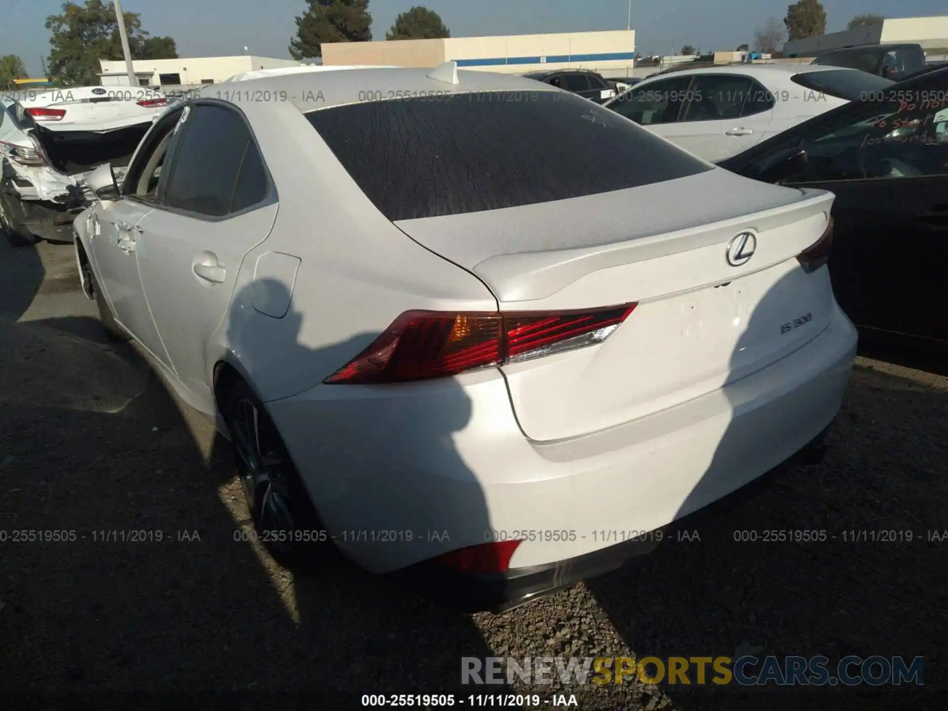 3 Фотография поврежденного автомобиля JTHBA1D29K5086209 LEXUS IS 2019