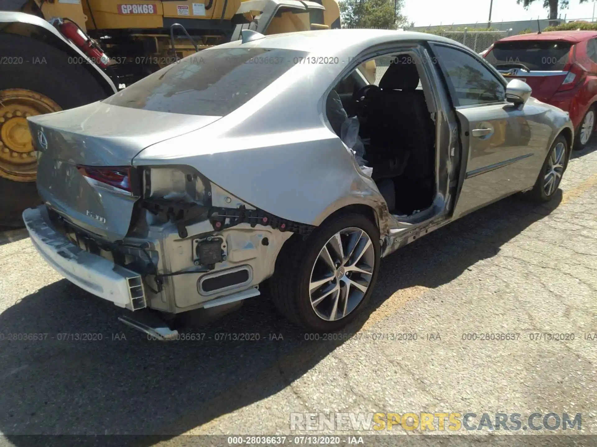 4 Photograph of a damaged car JTHBA1D29K5086520 LEXUS IS 2019