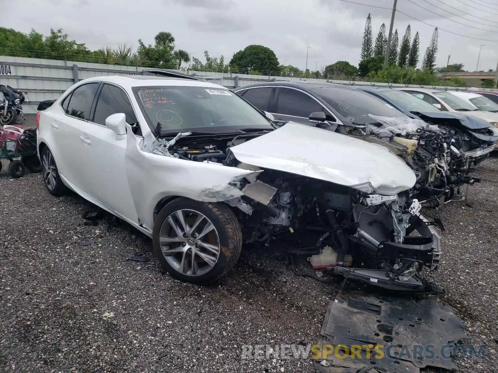 1 Photograph of a damaged car JTHBA1D29K5091930 LEXUS IS 2019